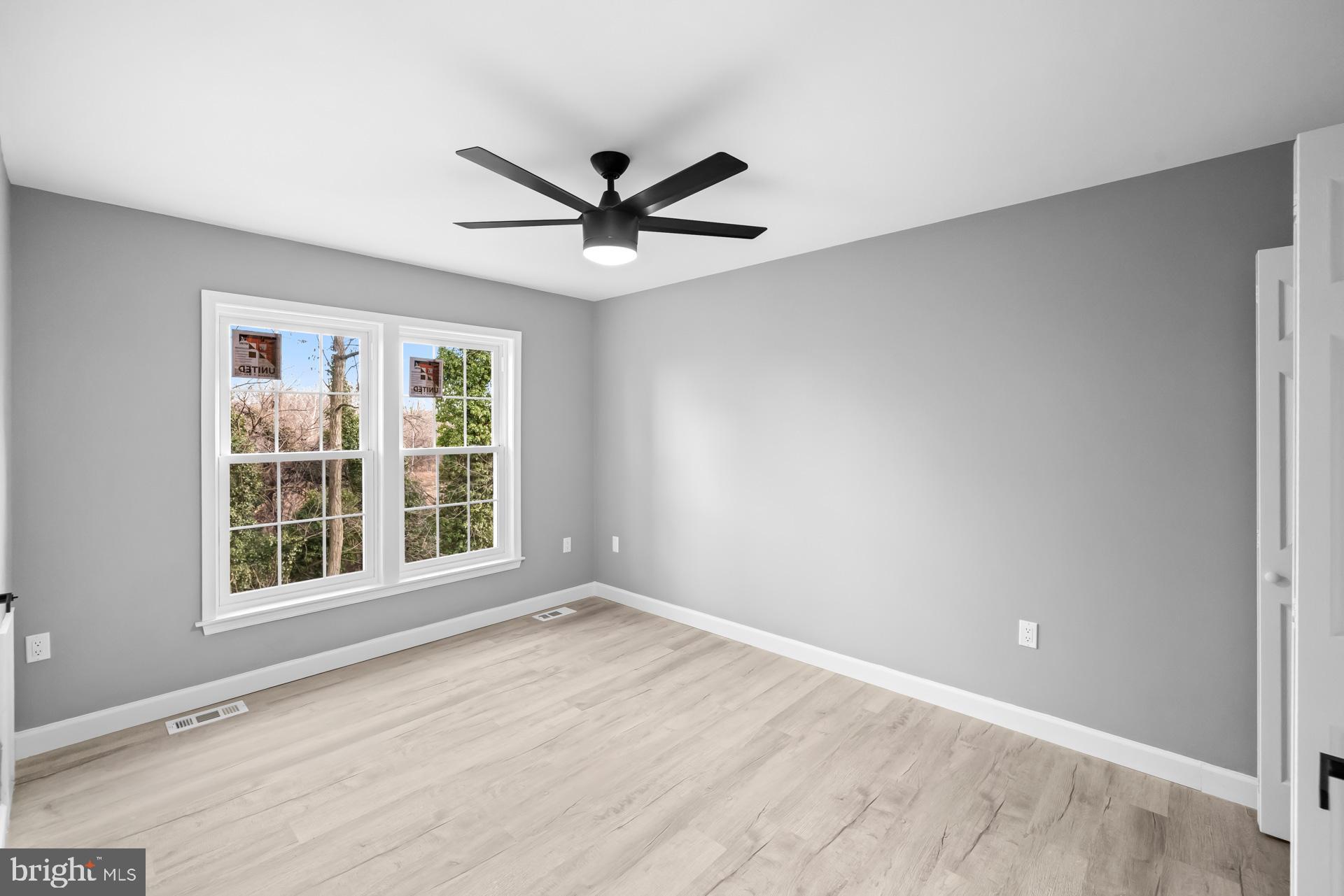 PLEASANT HILLS - Residential