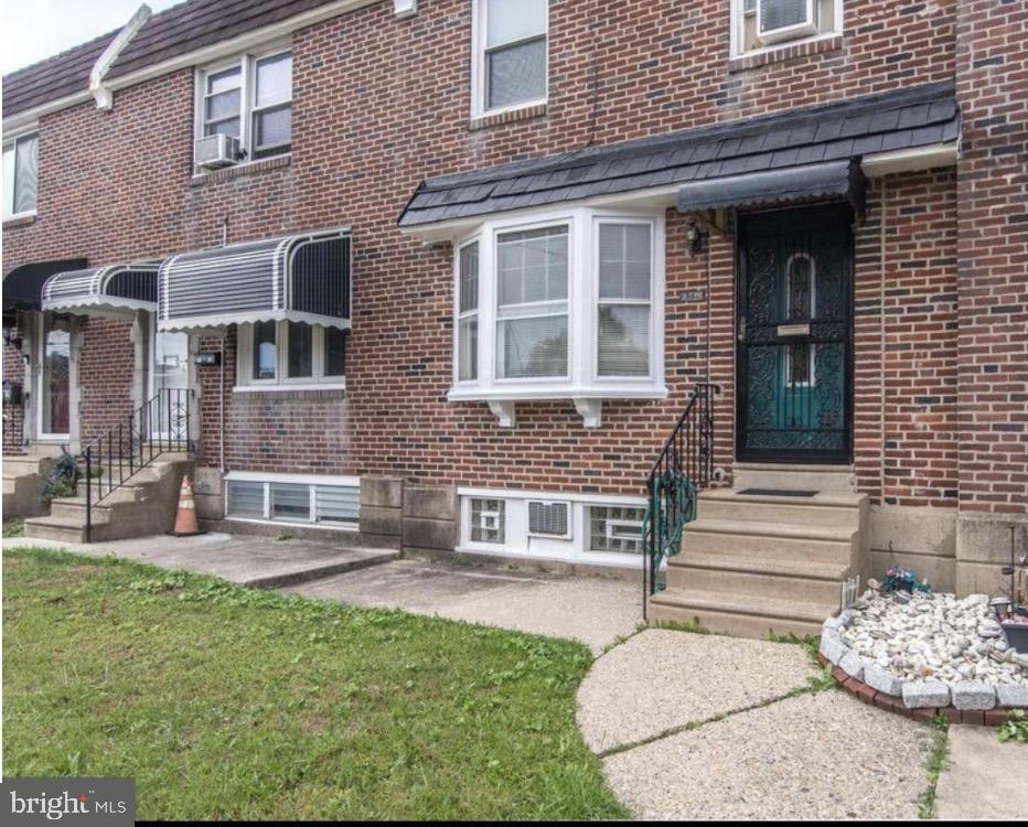 8018 FAYETTE STREET