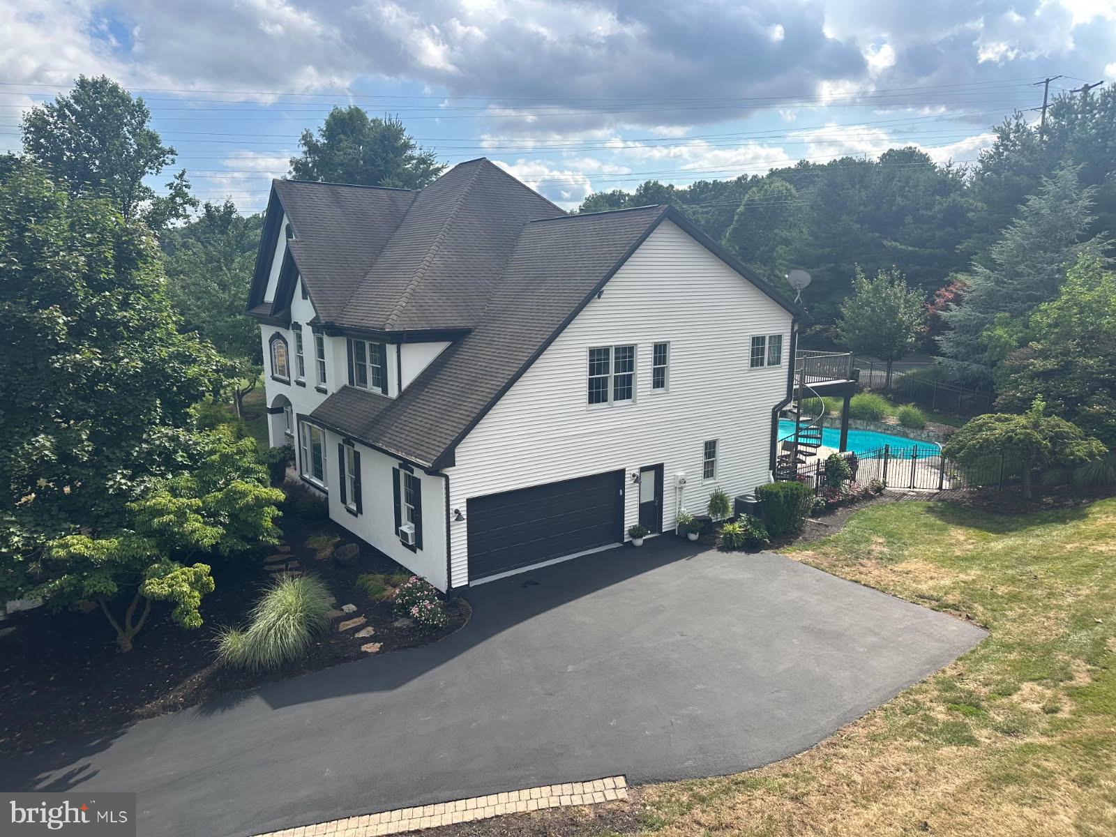 670 PHEASANT RUN ROAD