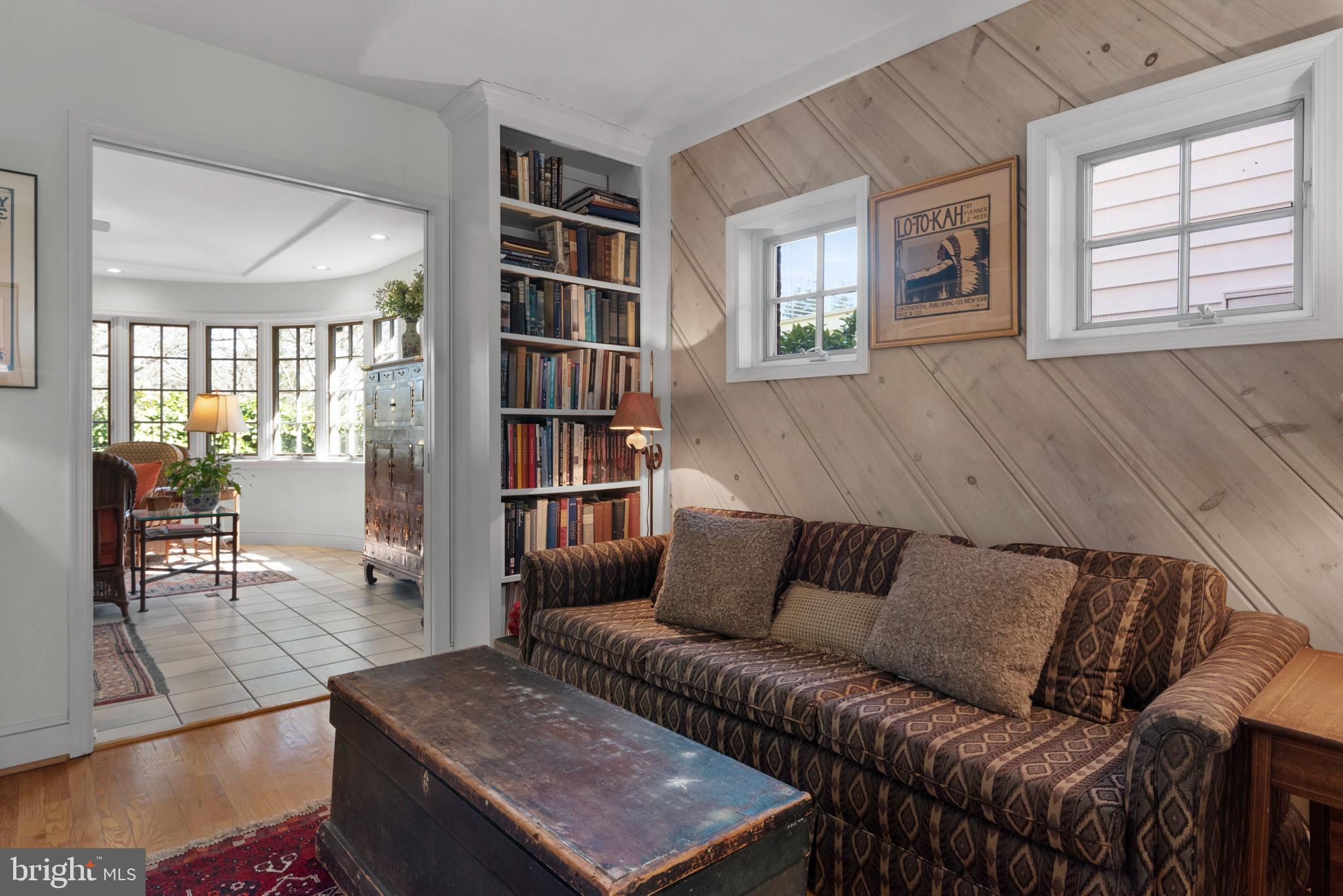 MURRAY HILL - Residential