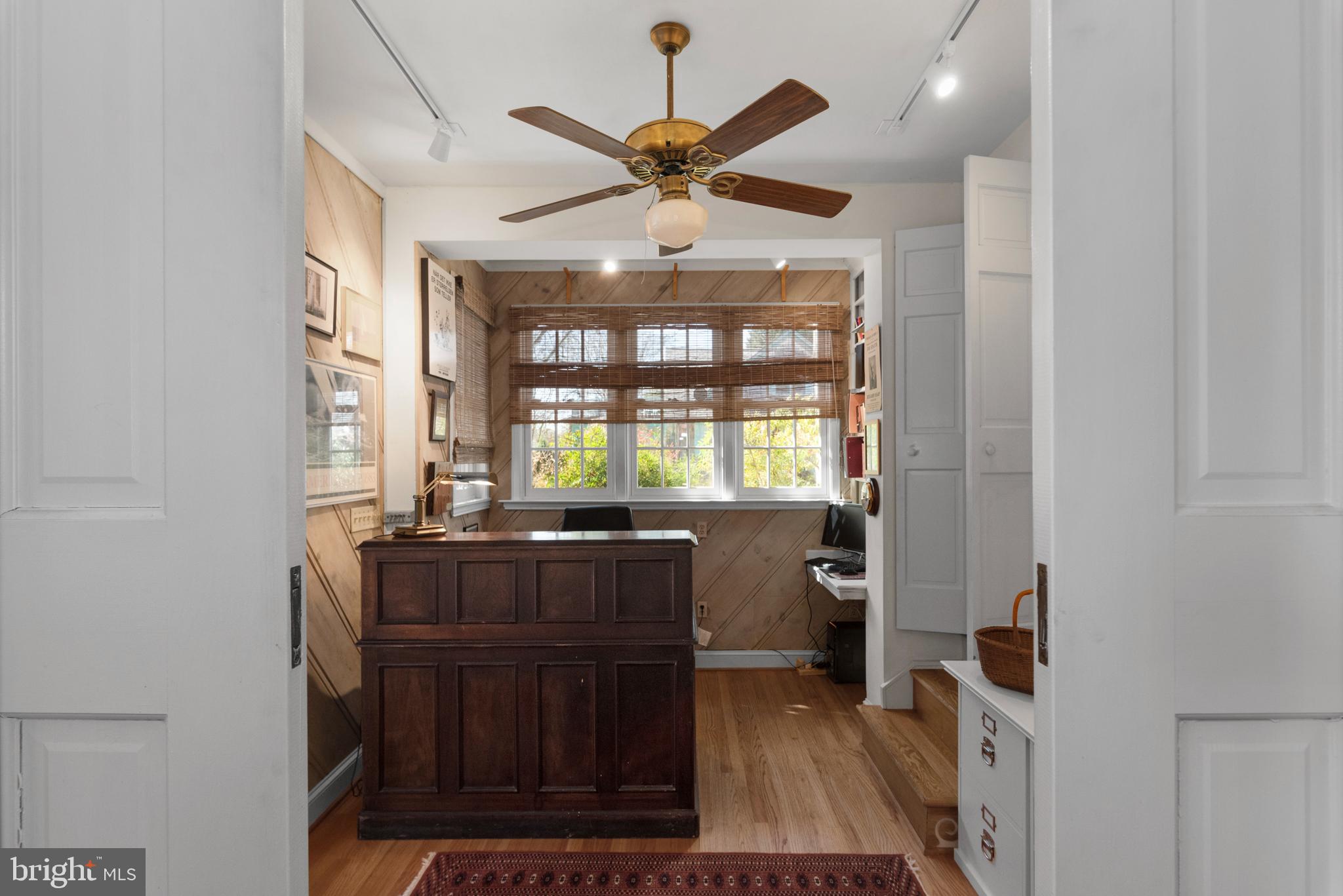 MURRAY HILL - Residential