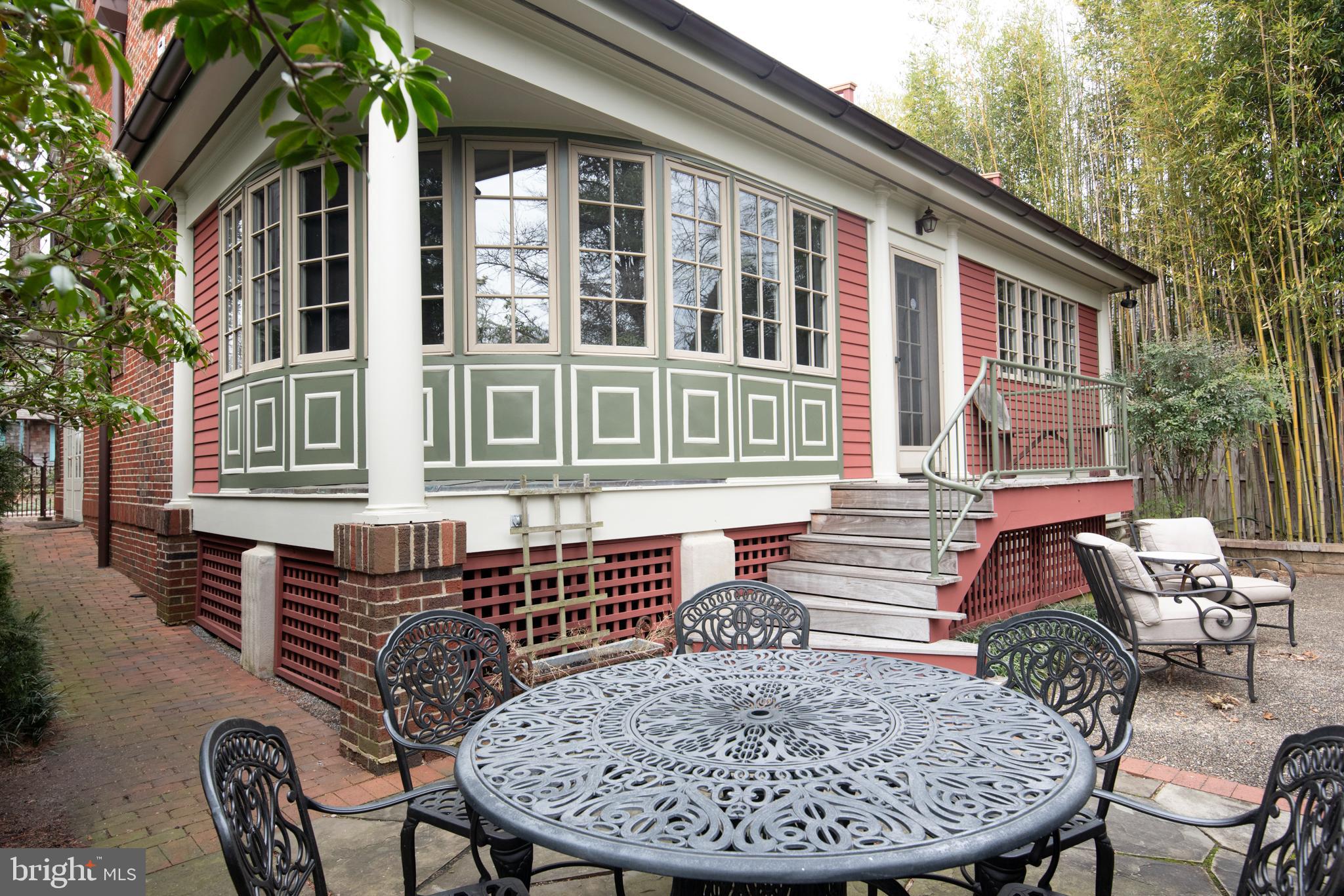 MURRAY HILL - Residential