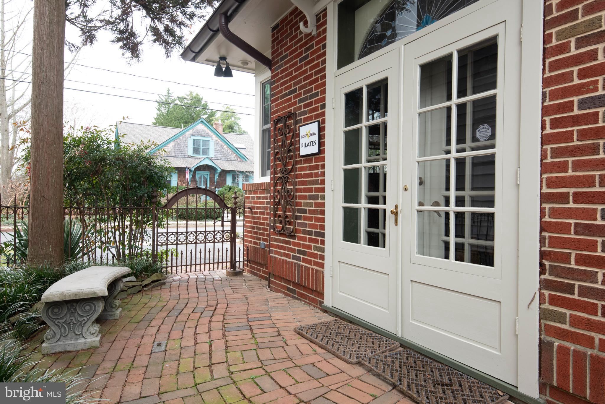 MURRAY HILL - Residential