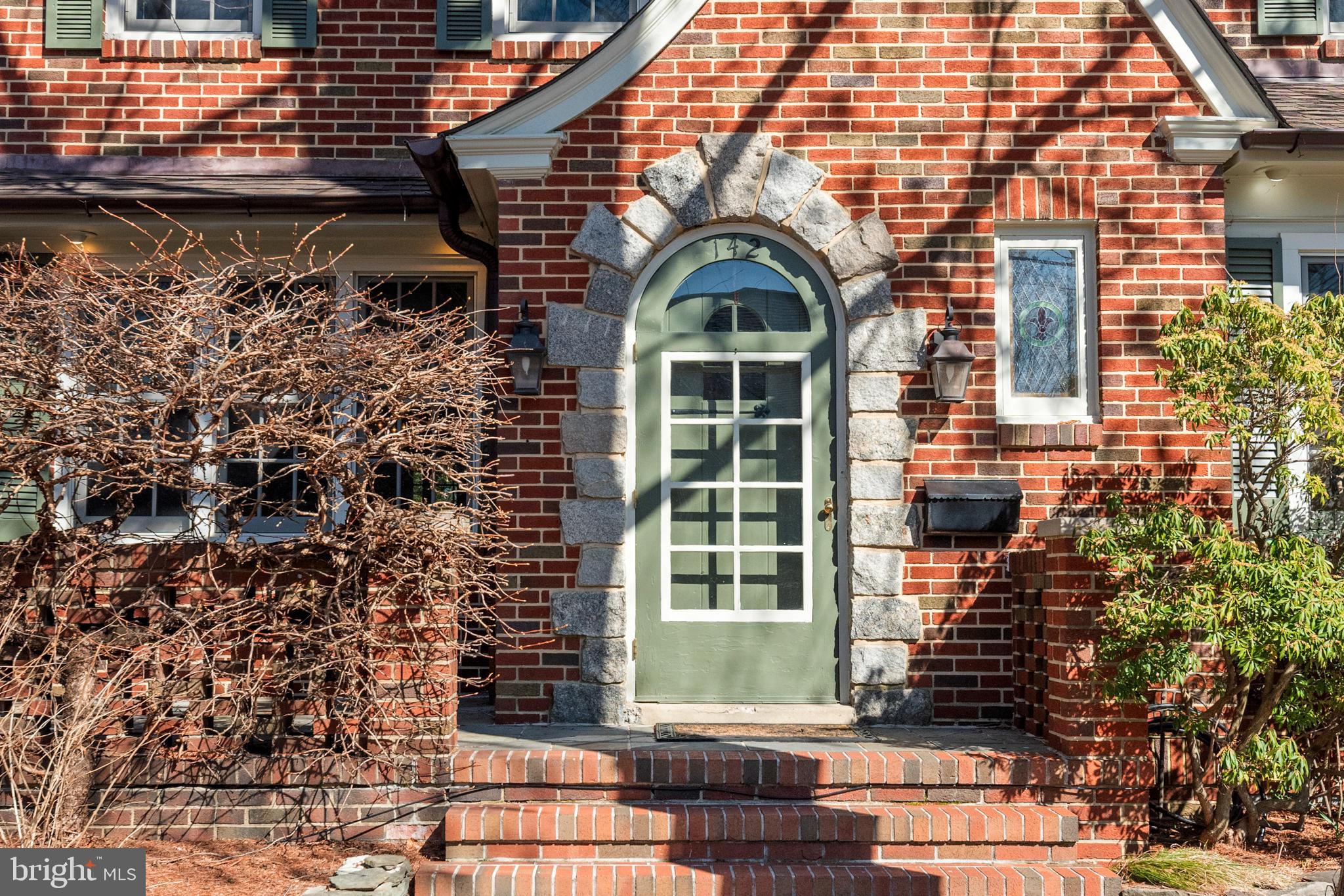 MURRAY HILL - Residential