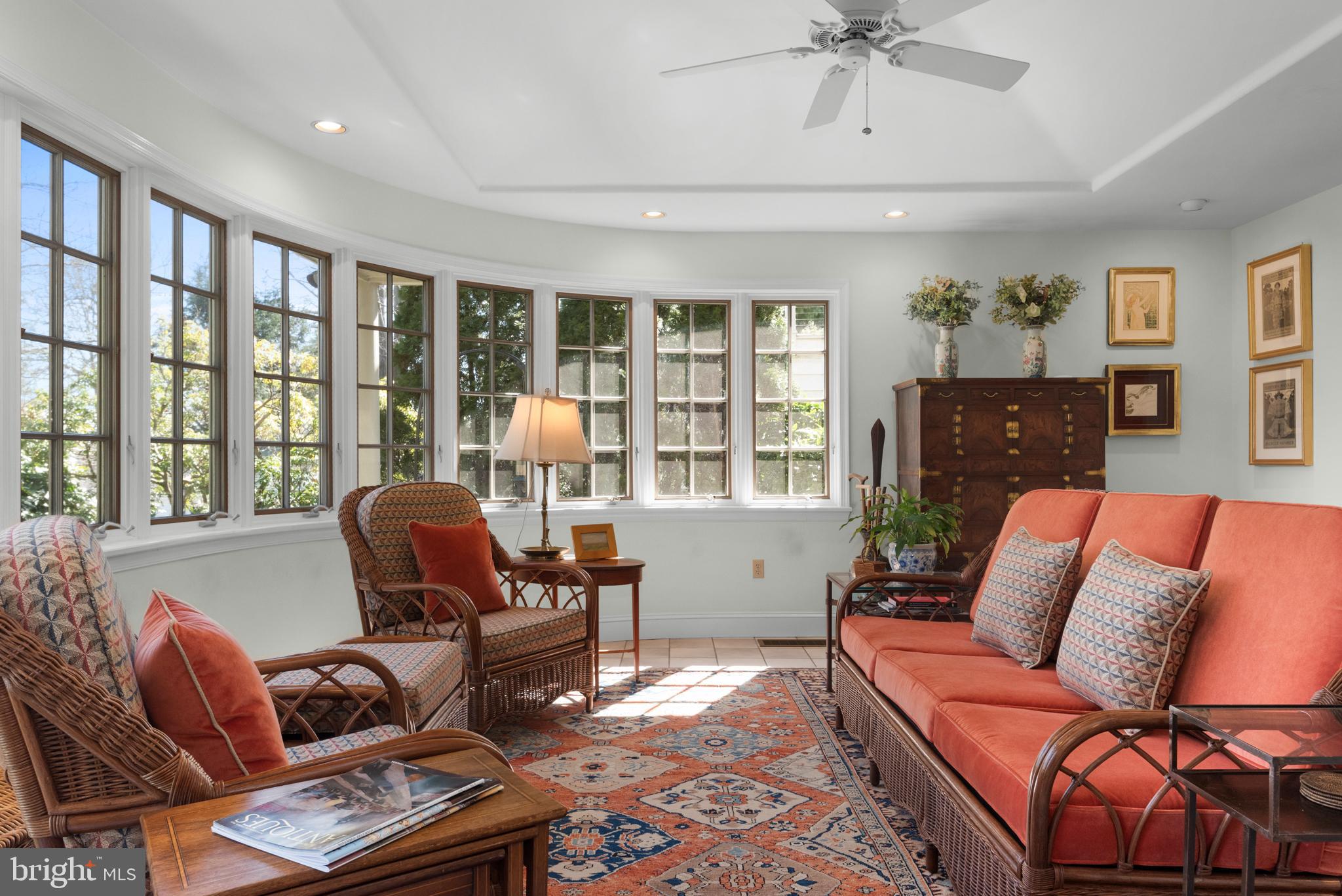 MURRAY HILL - Residential