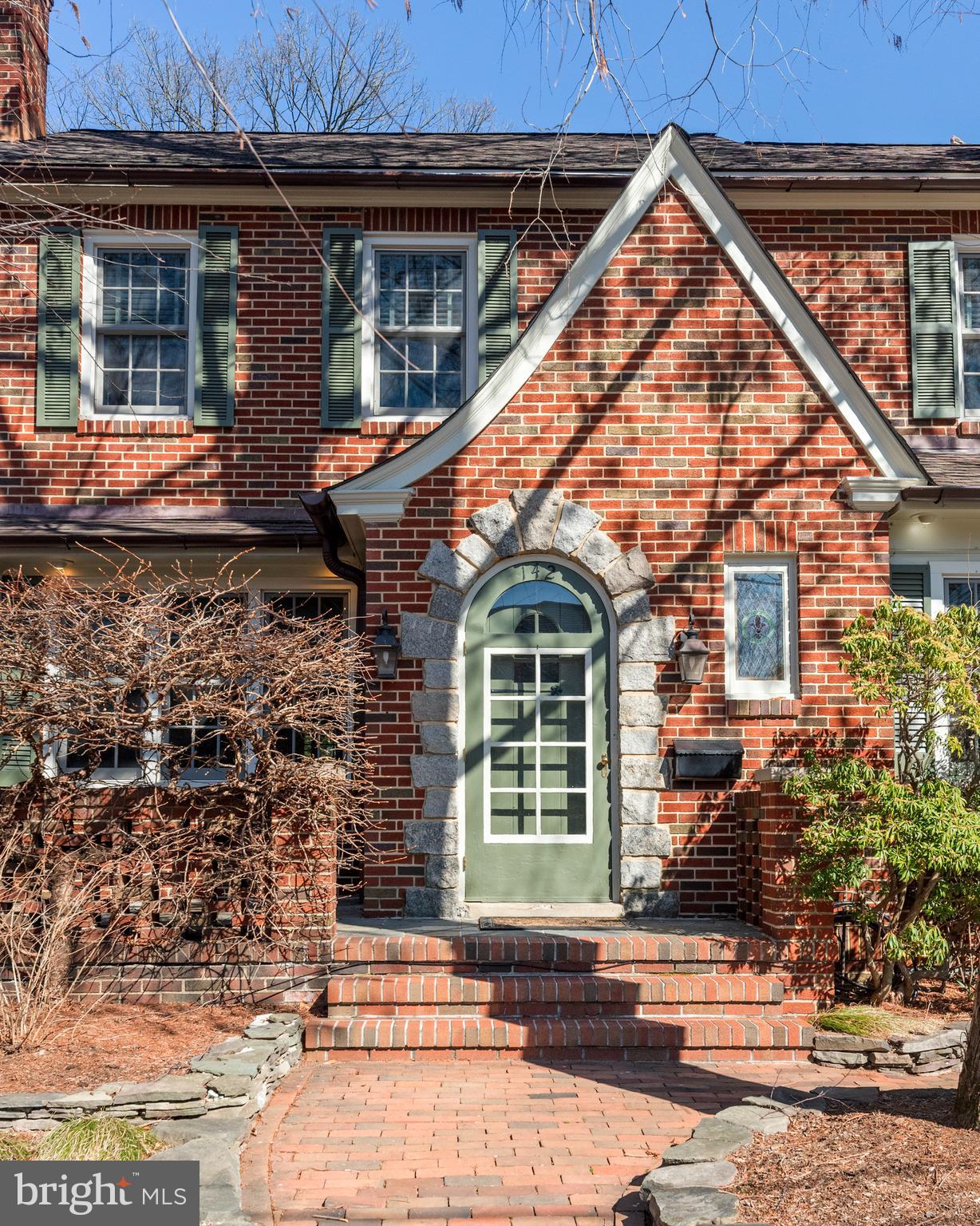 MURRAY HILL - Residential