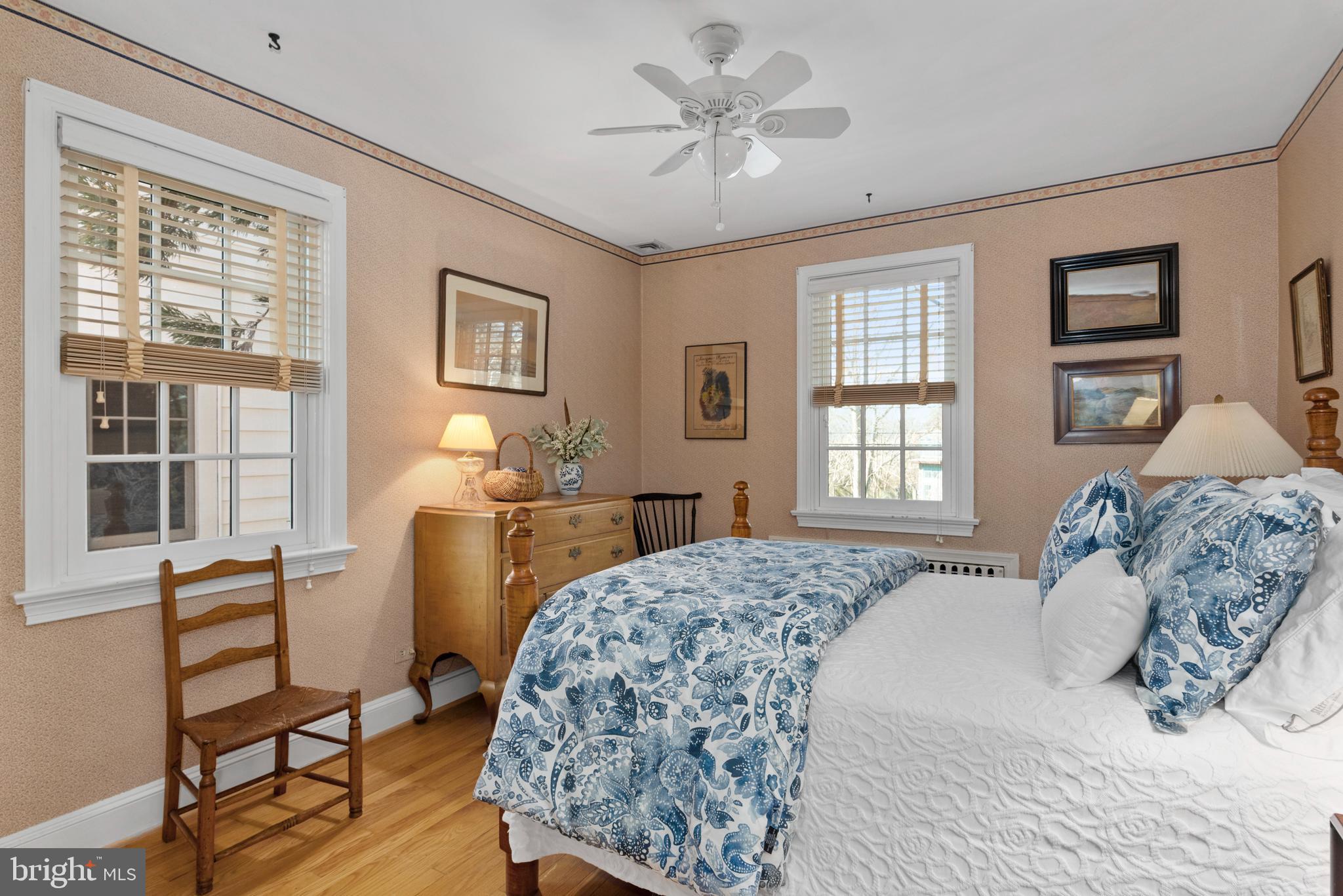 MURRAY HILL - Residential