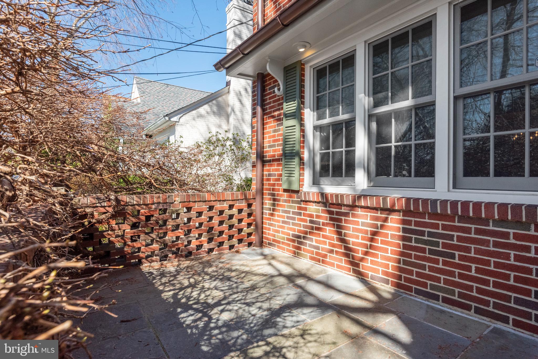 MURRAY HILL - Residential