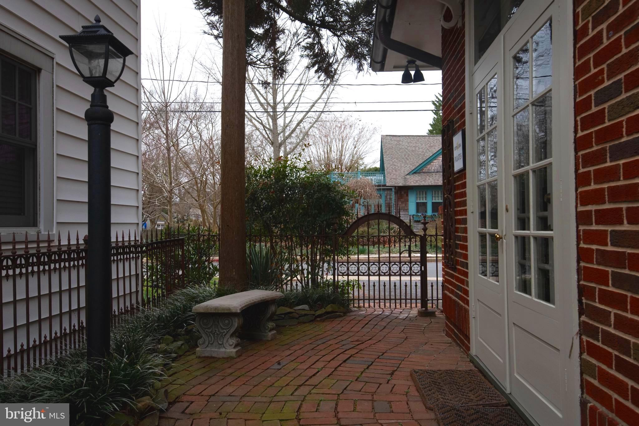 MURRAY HILL - Residential