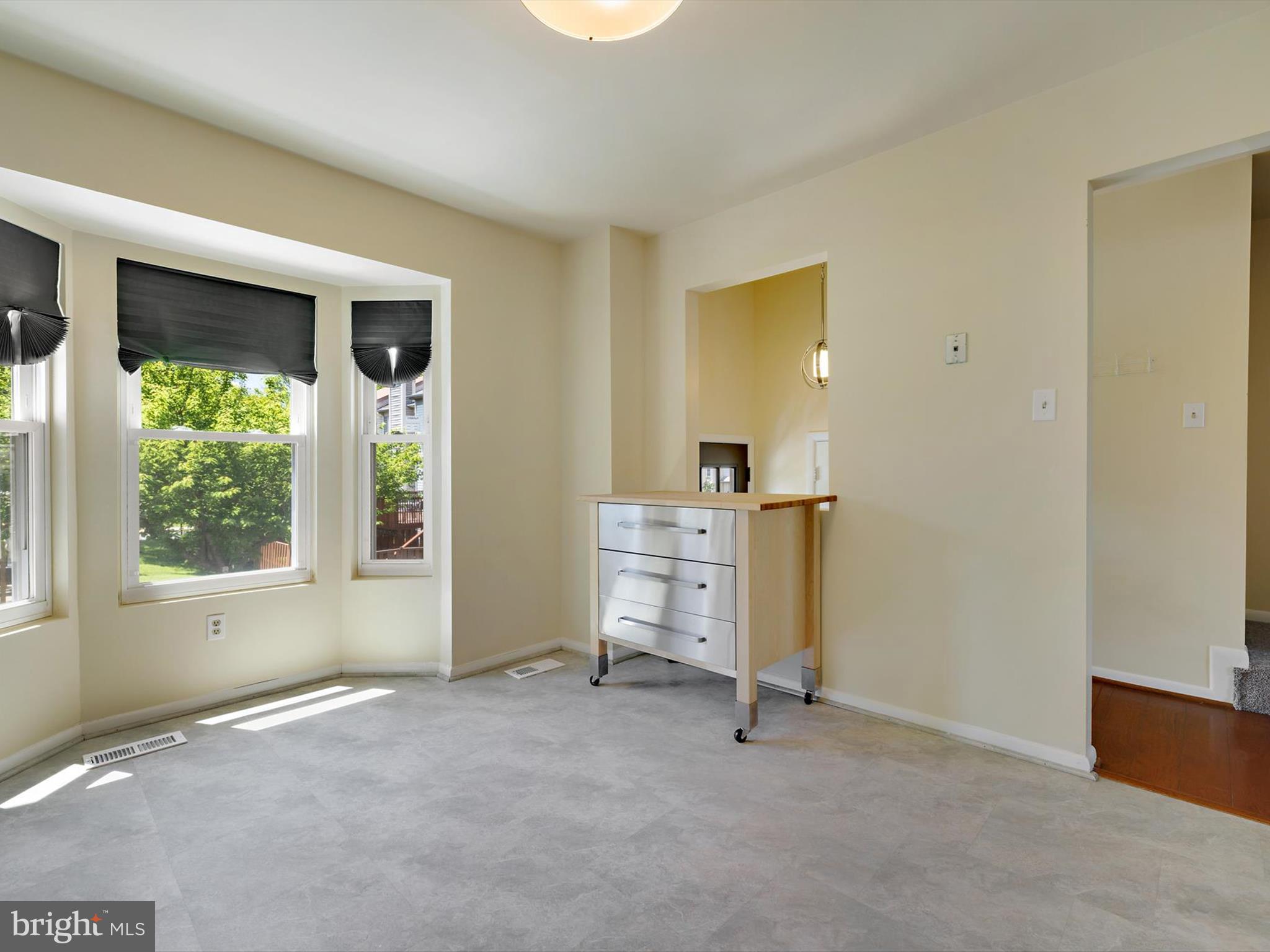 COLLEGE VIEW - Residential Lease