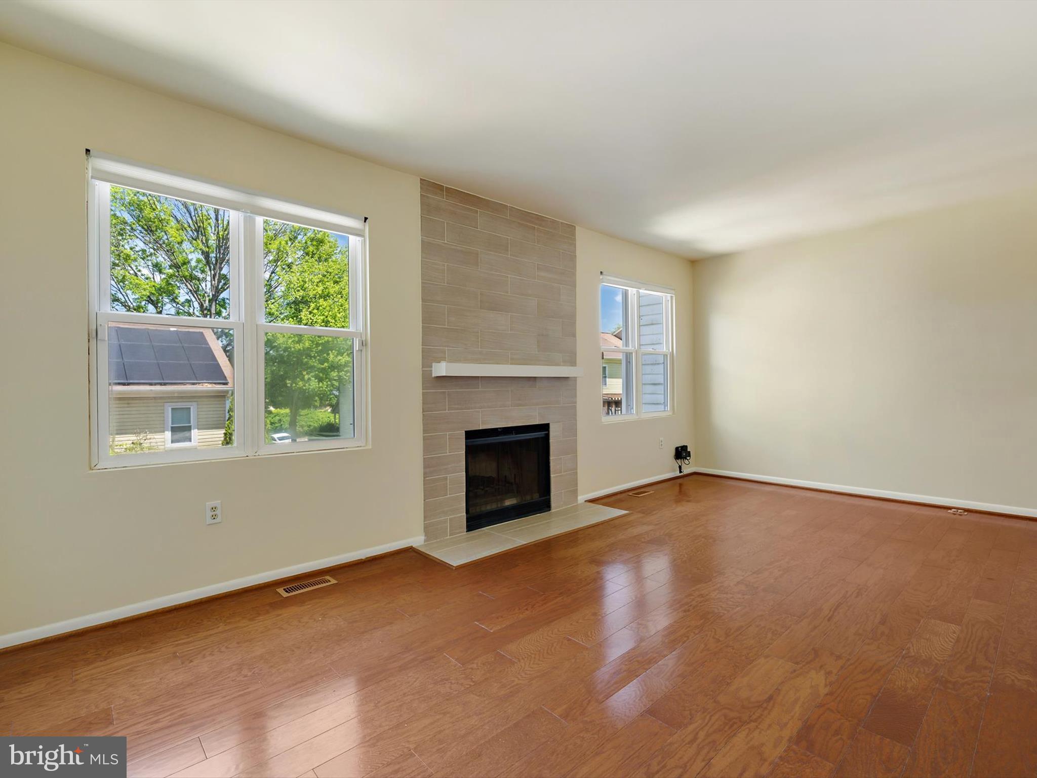 COLLEGE VIEW - Residential Lease