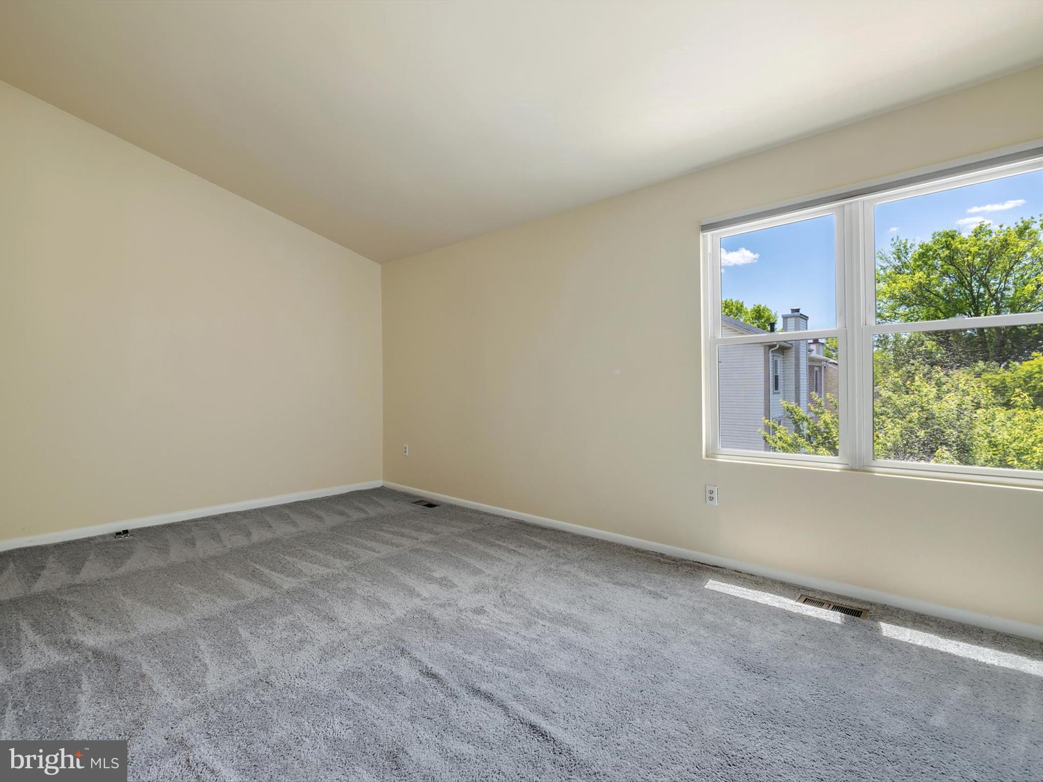 COLLEGE VIEW - Residential Lease