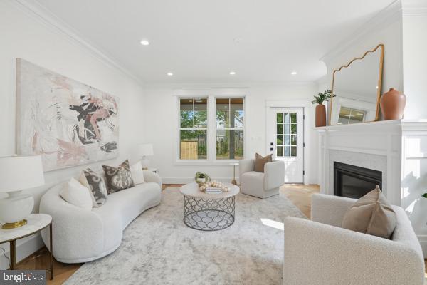 DEL RAY - Residential