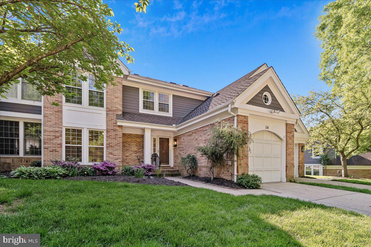 COLLEGE HILLS - Residential