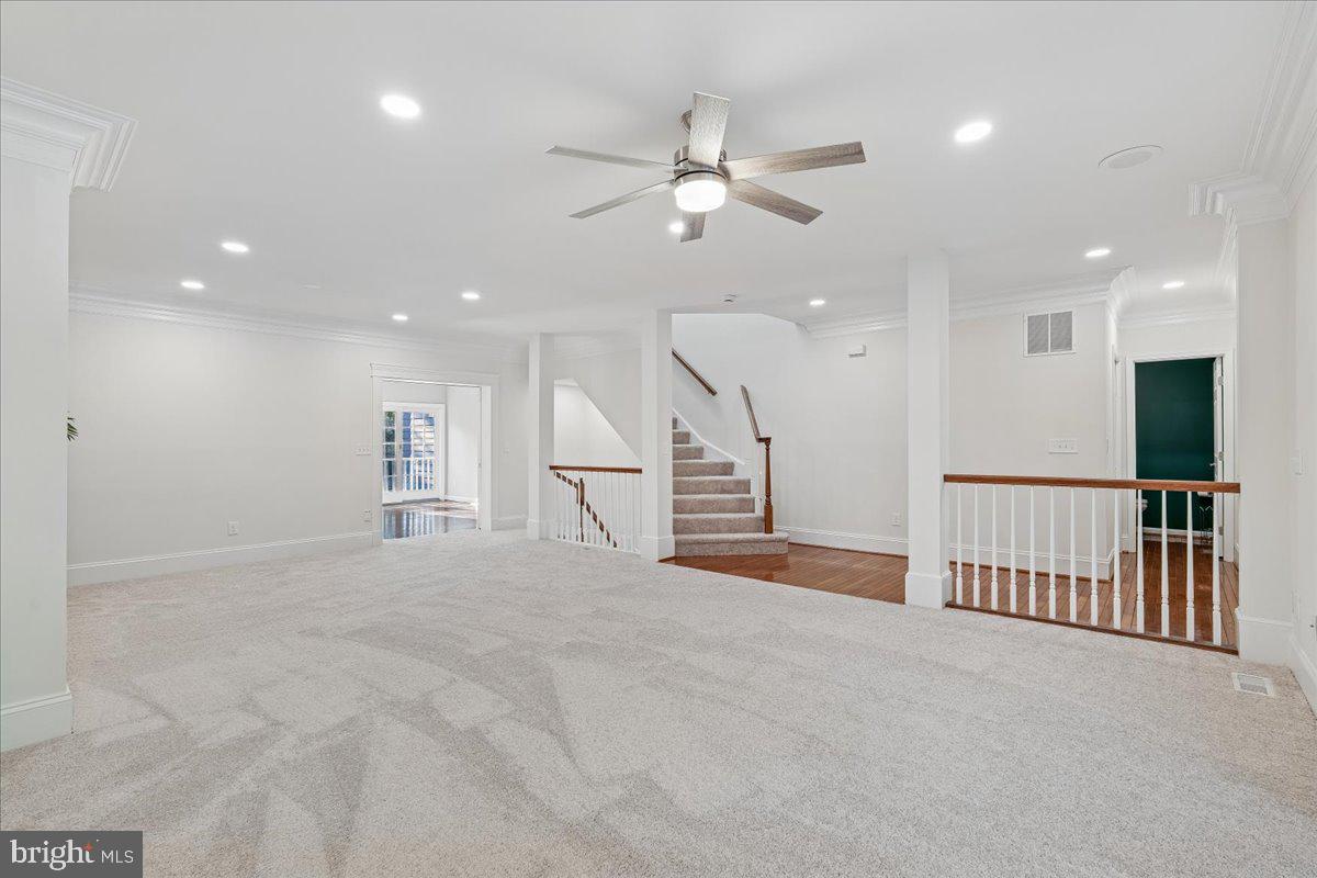 COLLEGE HILLS - Residential