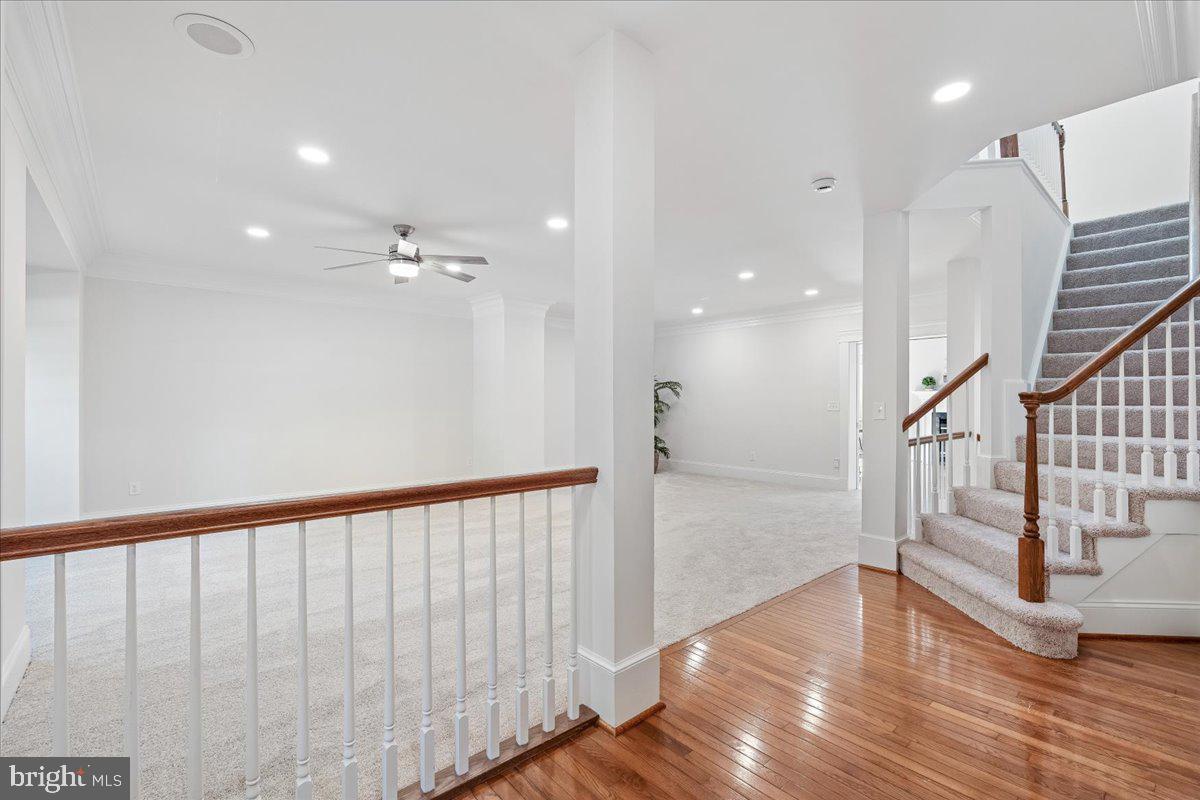 COLLEGE HILLS - Residential