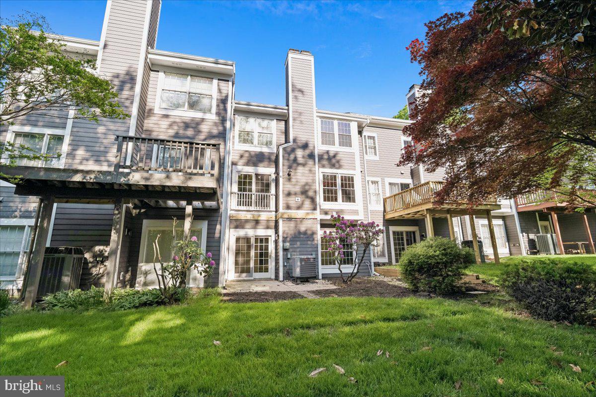 COLLEGE HILLS - Residential