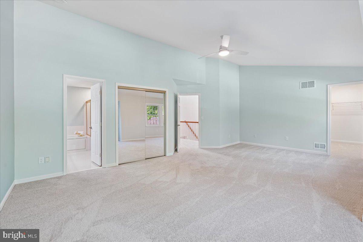 COLLEGE HILLS - Residential