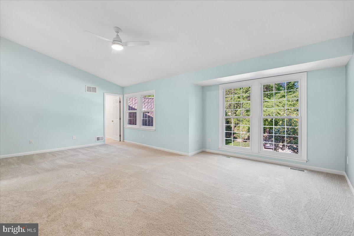 COLLEGE HILLS - Residential