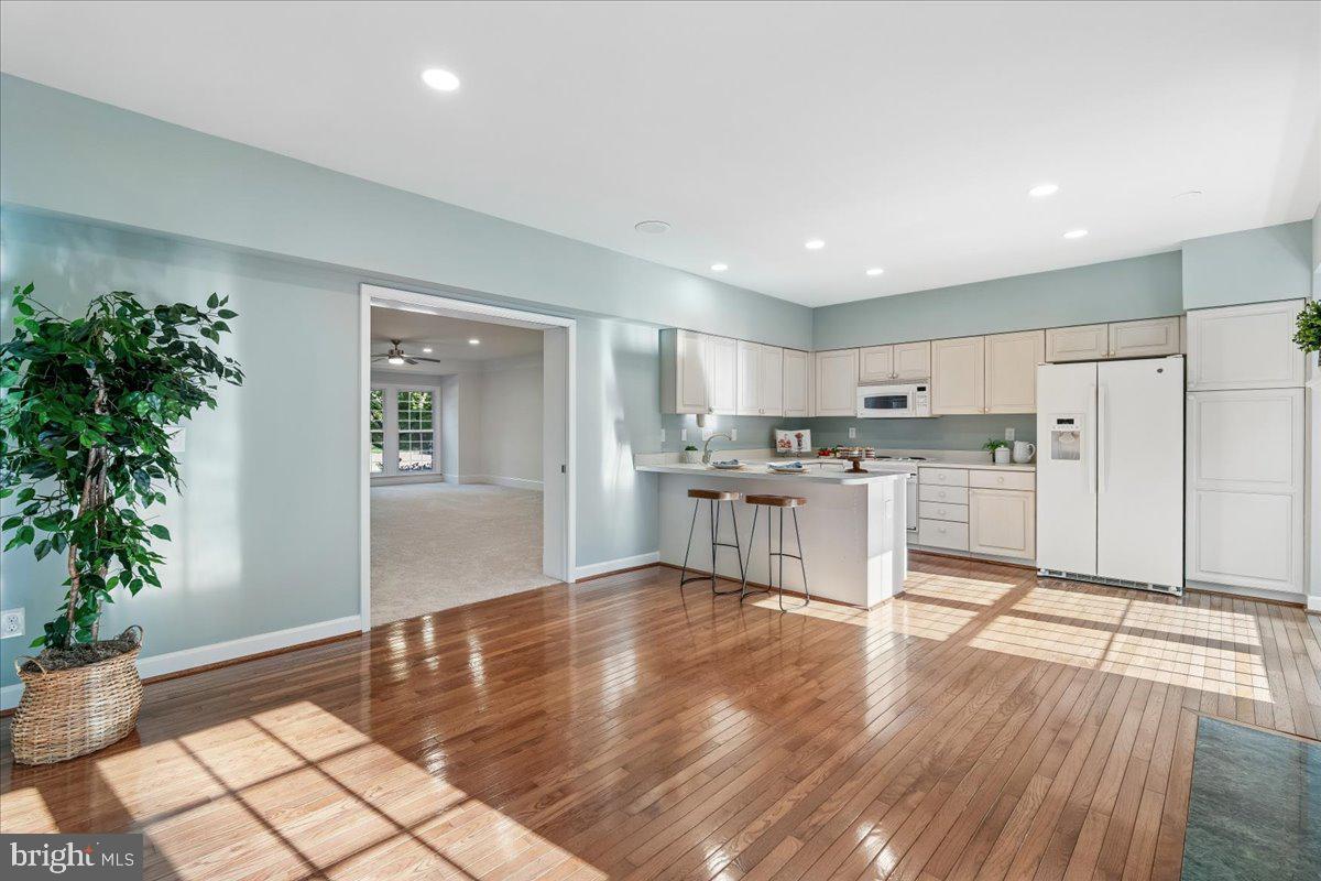 COLLEGE HILLS - Residential