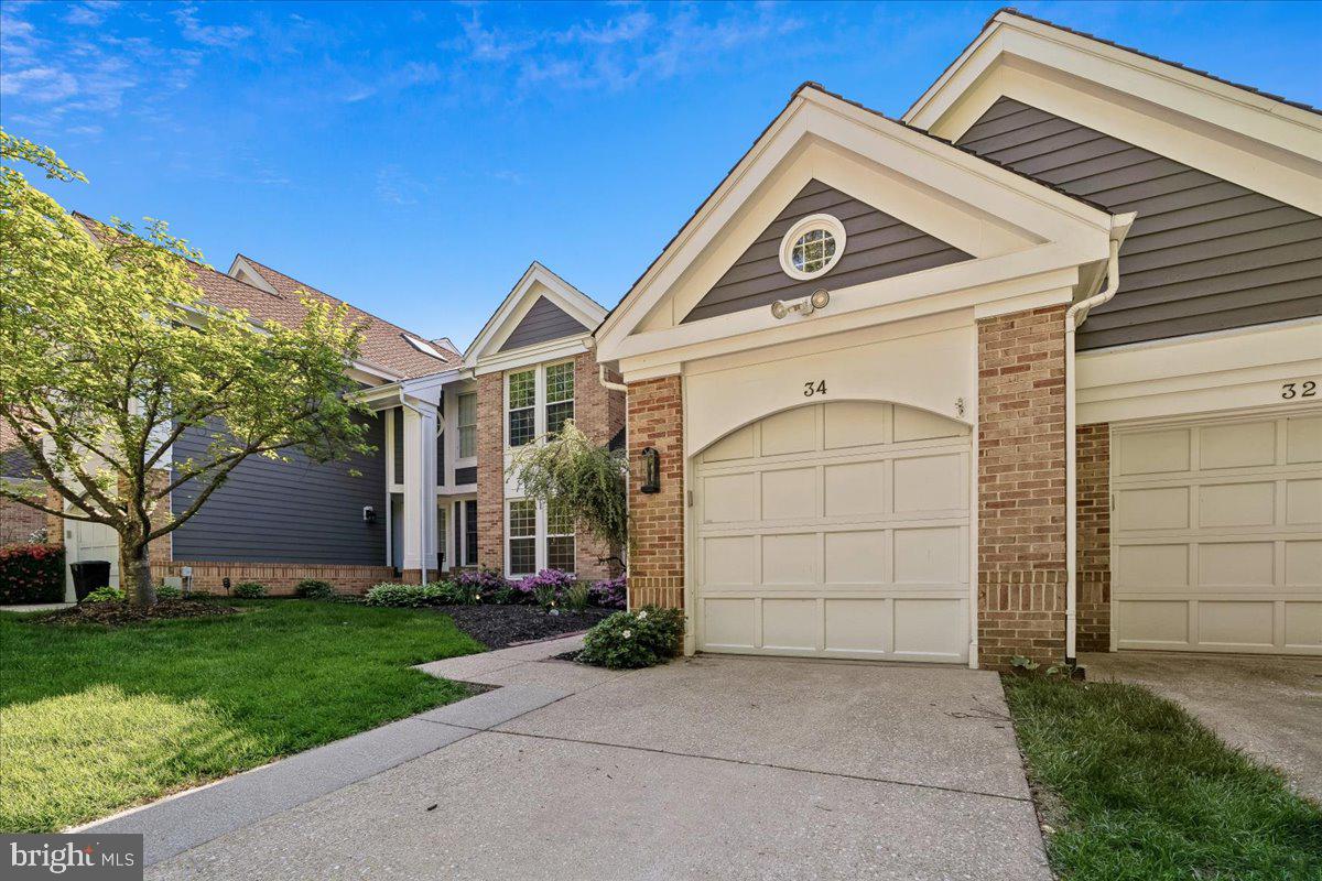 COLLEGE HILLS - Residential