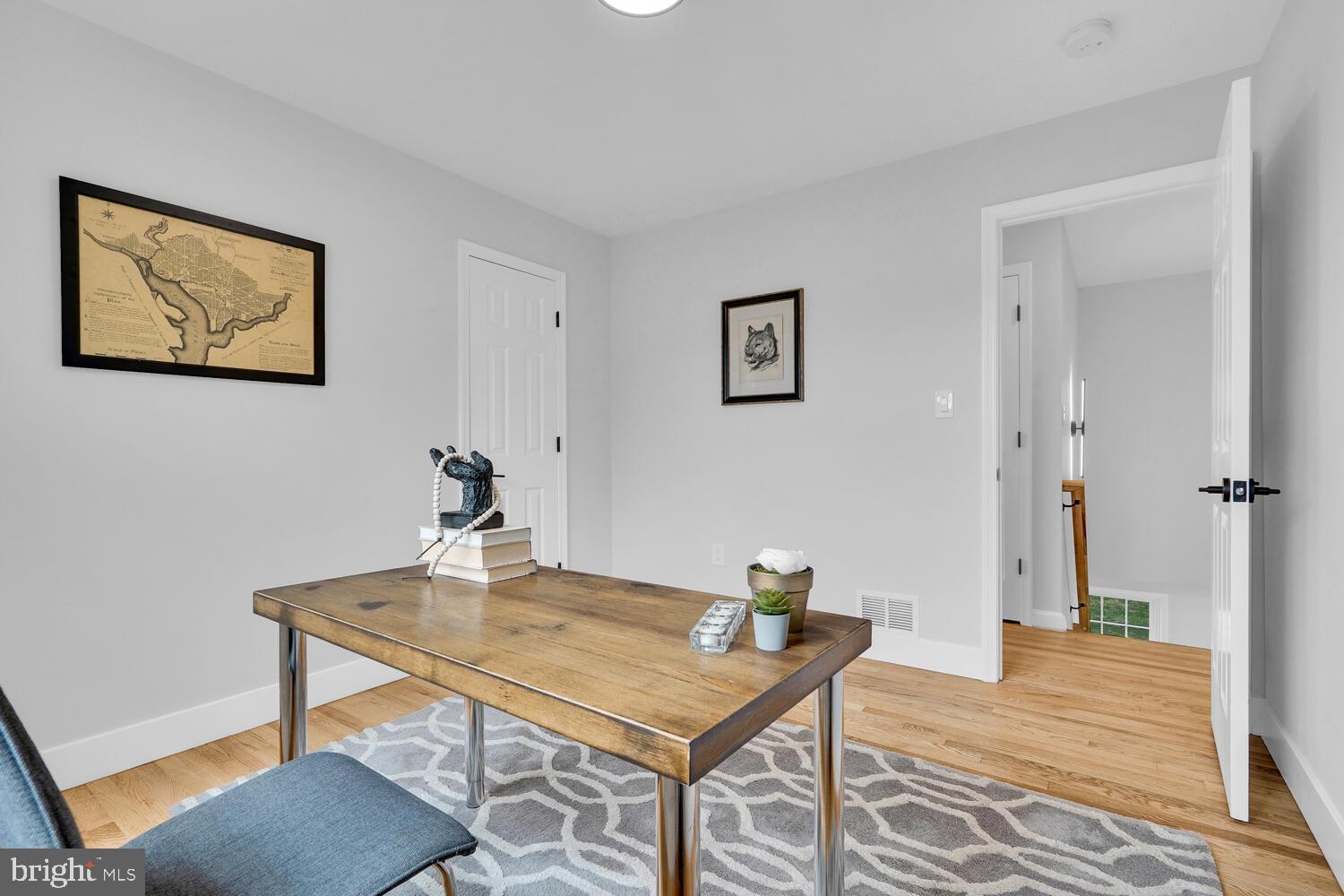 OAKVIEW - Residential