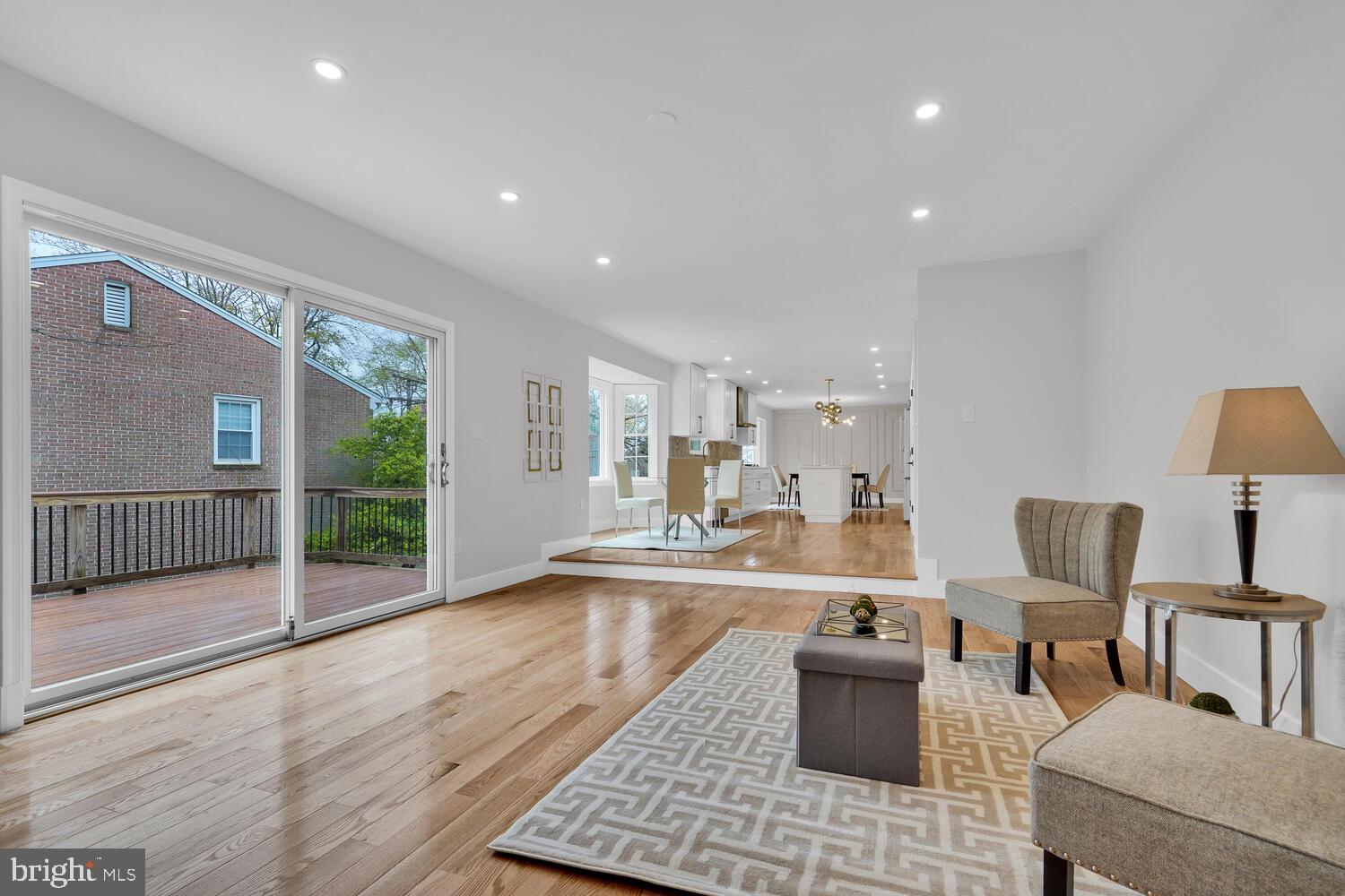 OAKVIEW - Residential