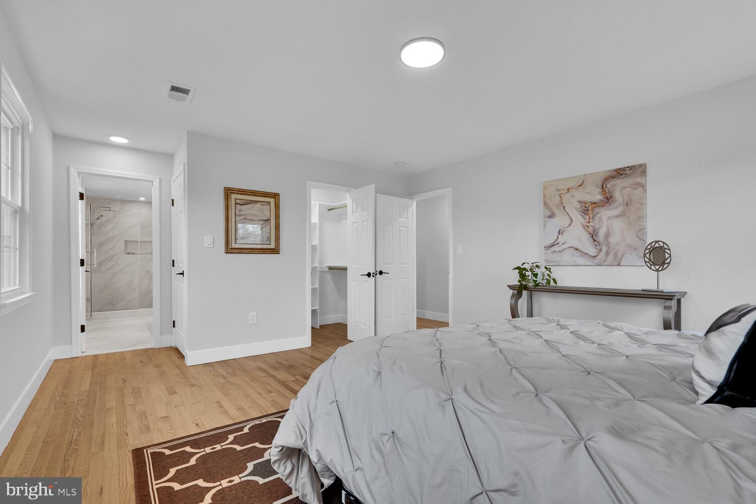 OAKVIEW - Residential