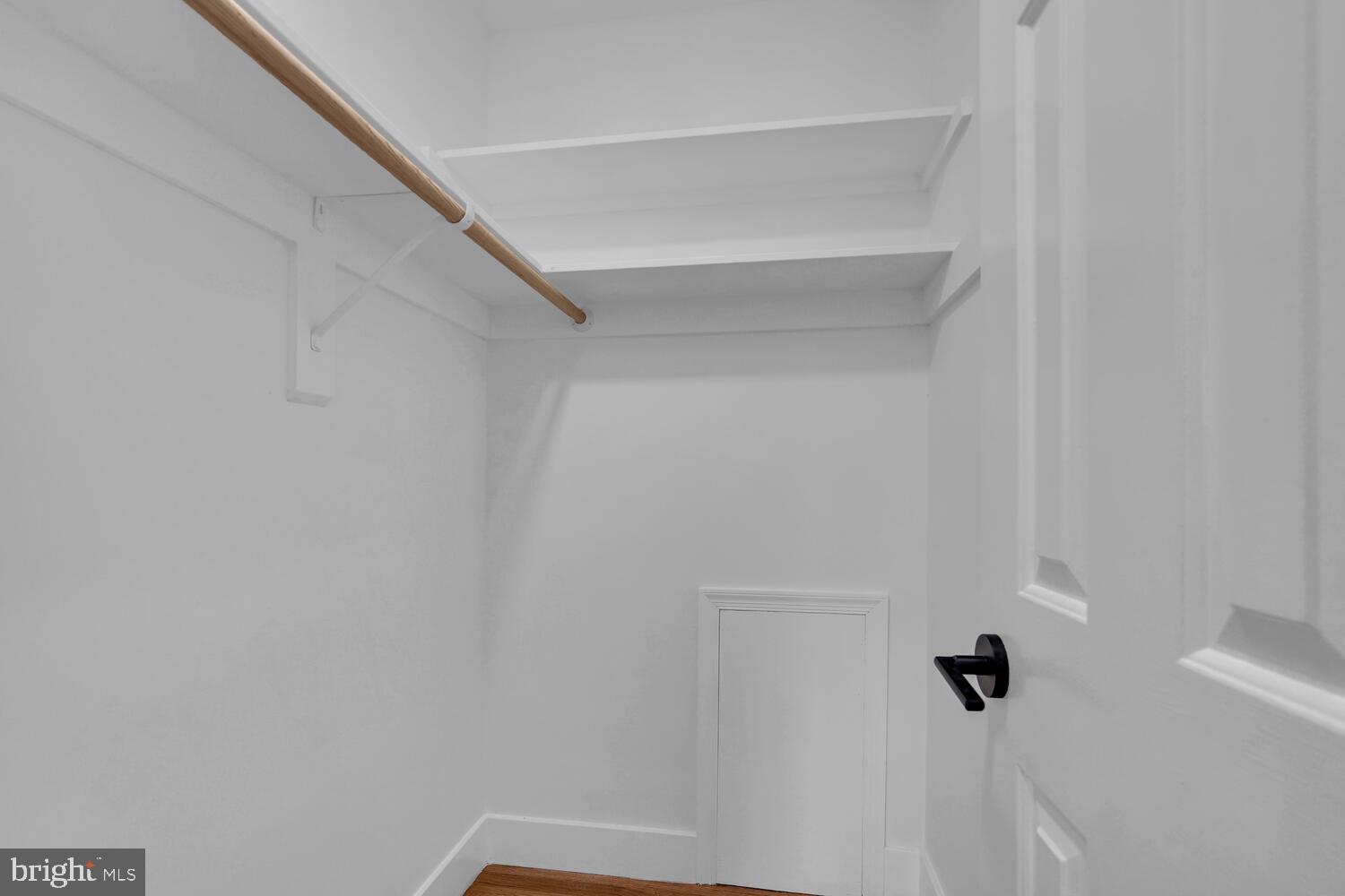 OAKVIEW - Residential