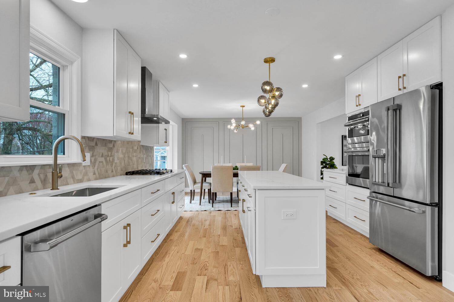 OAKVIEW - Residential