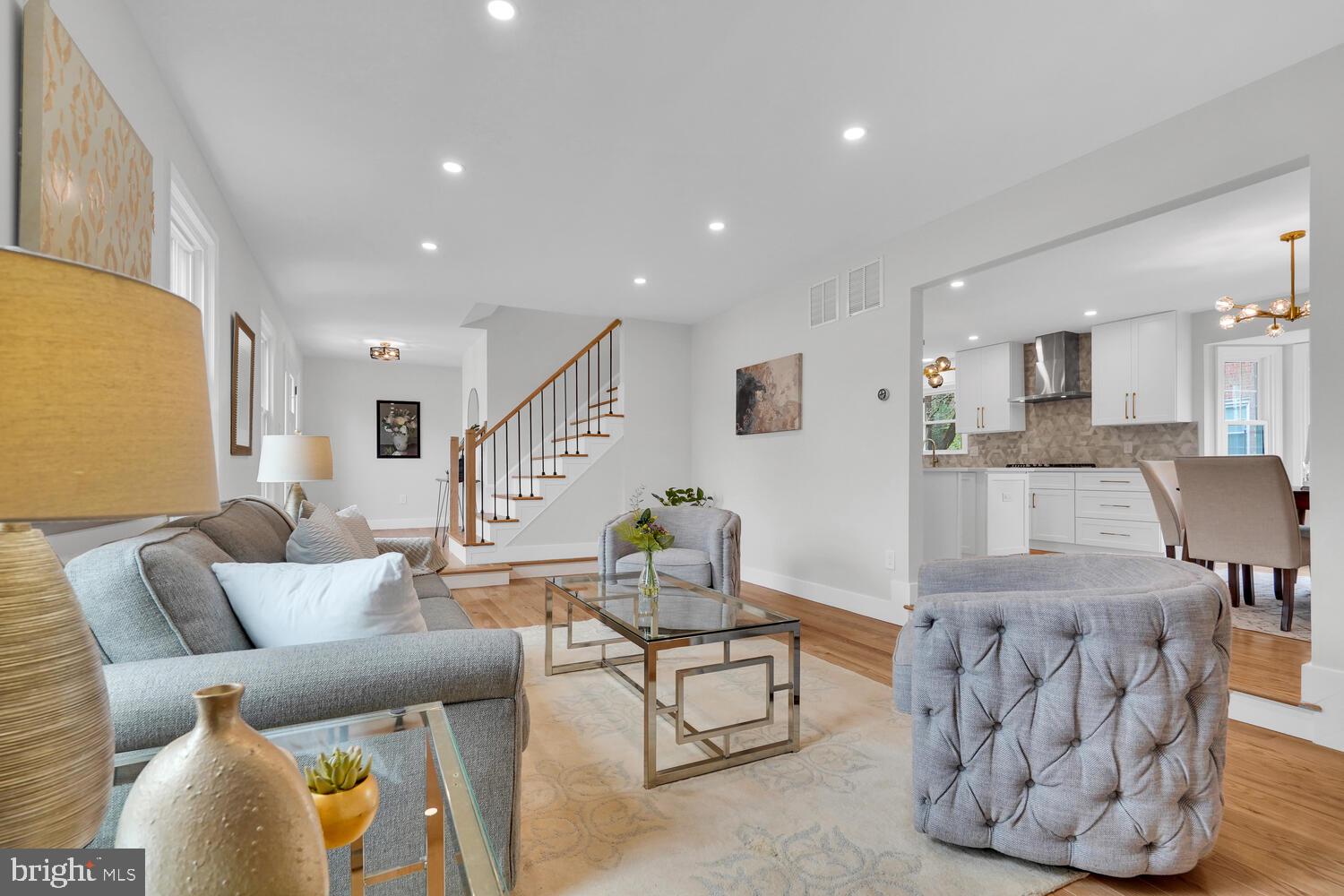 OAKVIEW - Residential