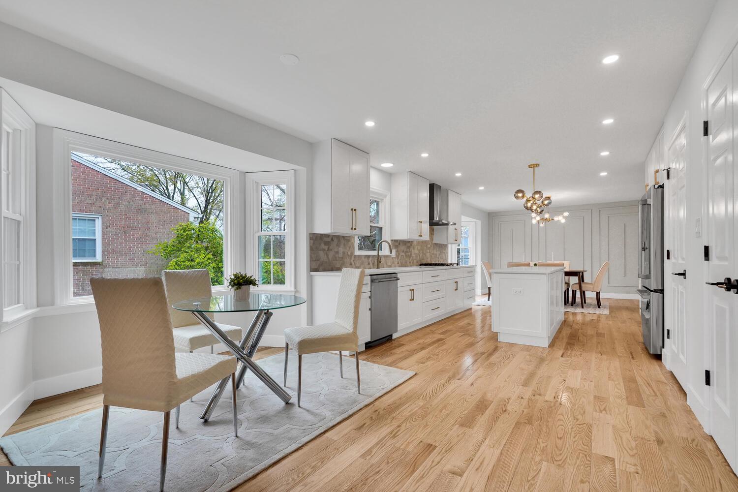 OAKVIEW - Residential