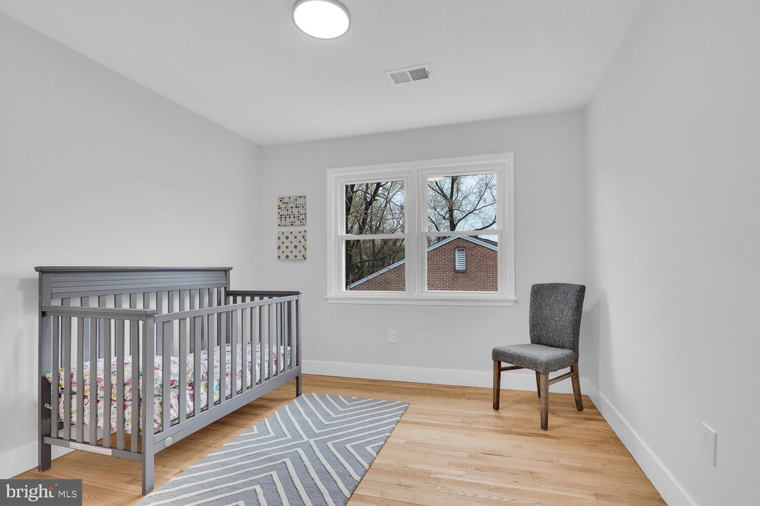 OAKVIEW - Residential