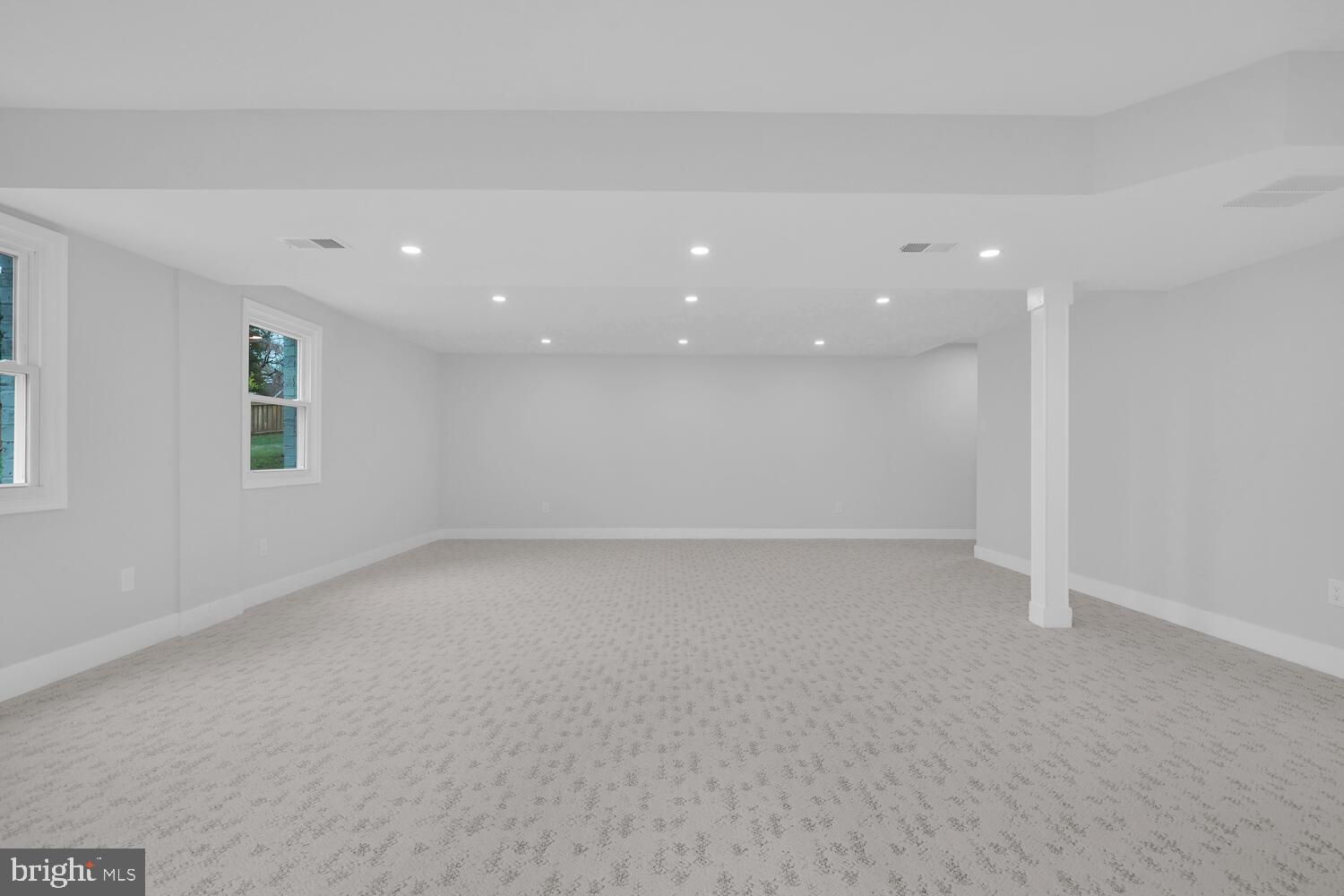 OAKVIEW - Residential