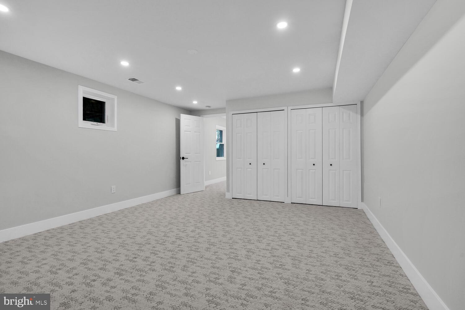 OAKVIEW - Residential