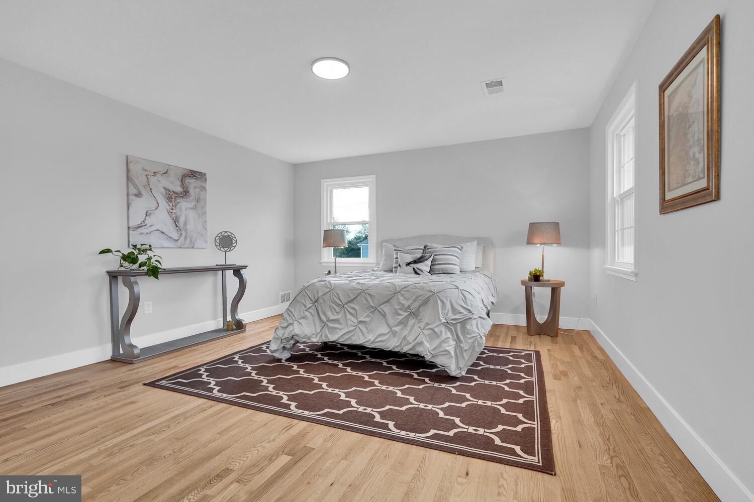 OAKVIEW - Residential