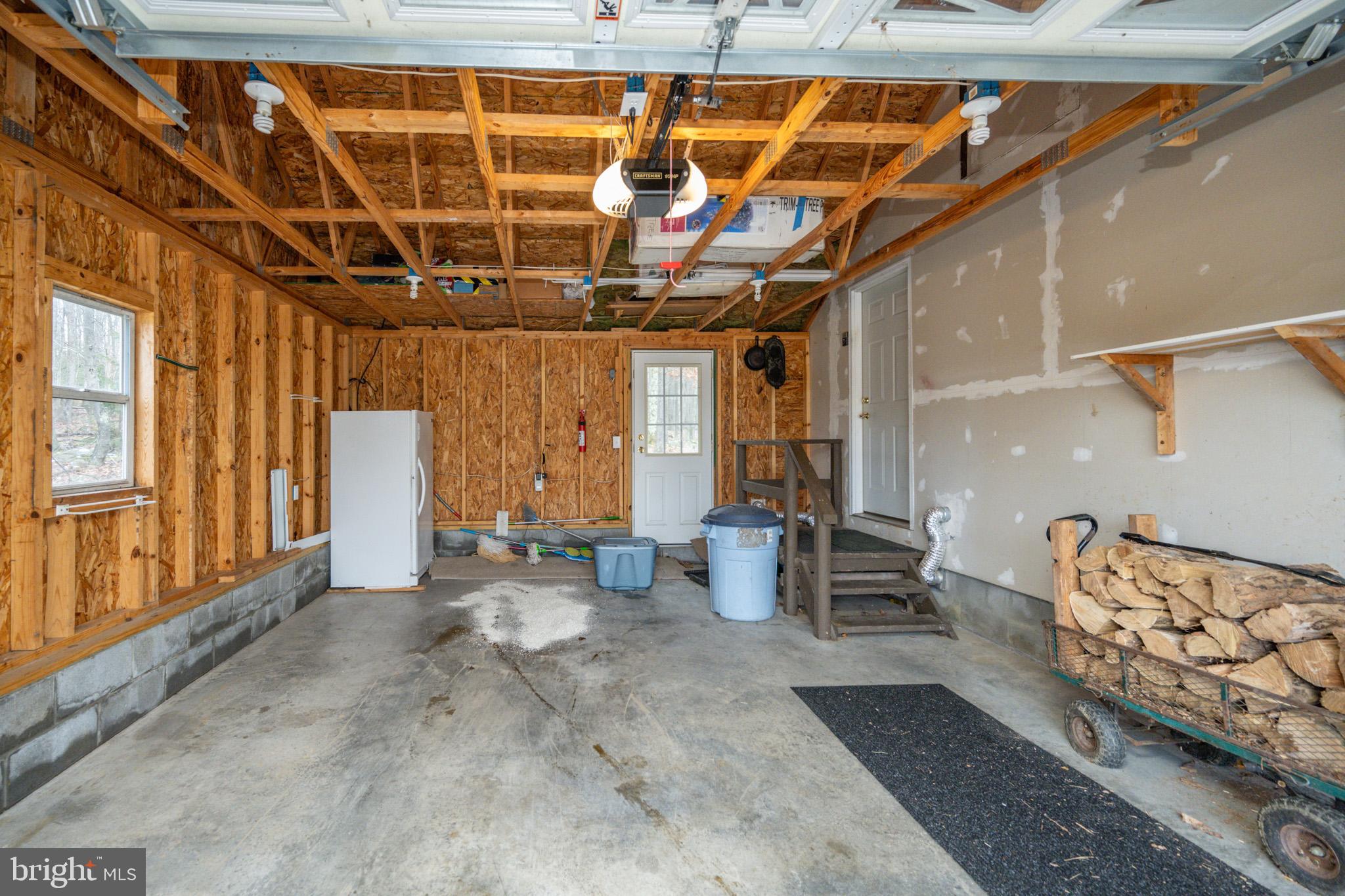 DEEP CREEK - Residential