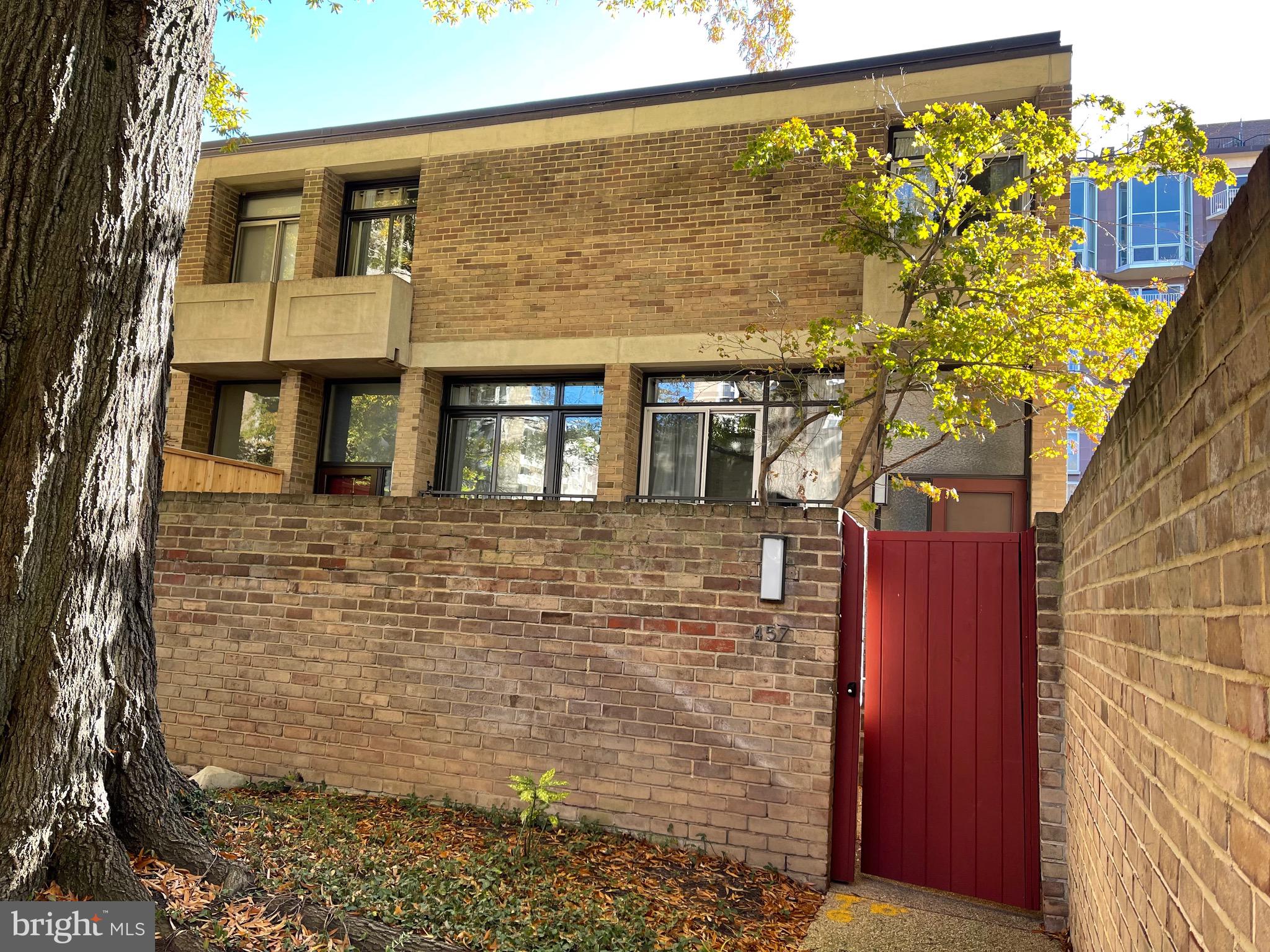 SW WATERFRONT - Residential Lease