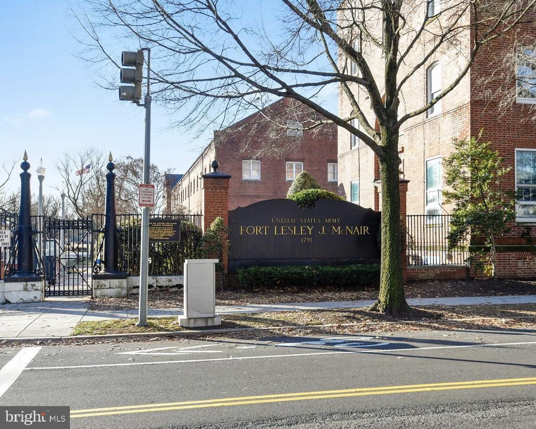 SW WATERFRONT - Residential Lease