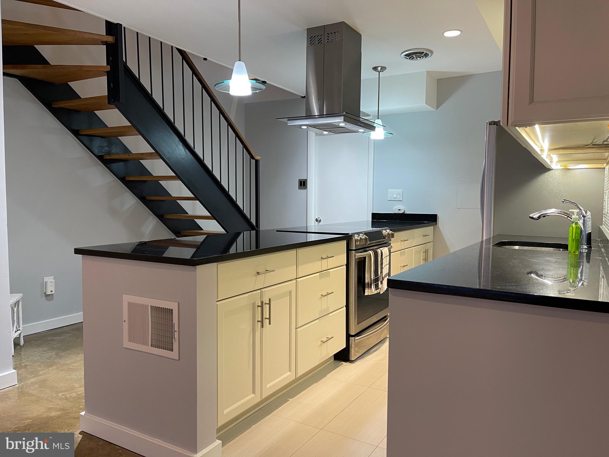 SW WATERFRONT - Residential Lease