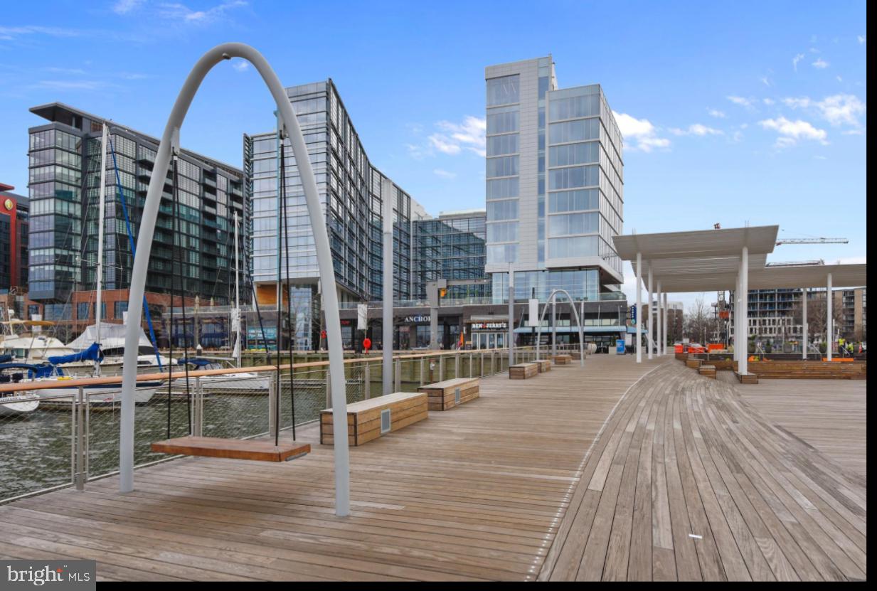 SW WATERFRONT - Residential Lease