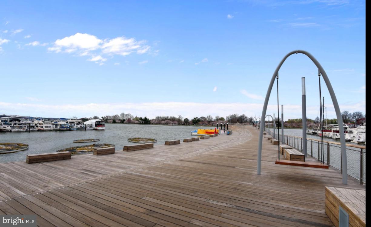 SW WATERFRONT - Residential Lease