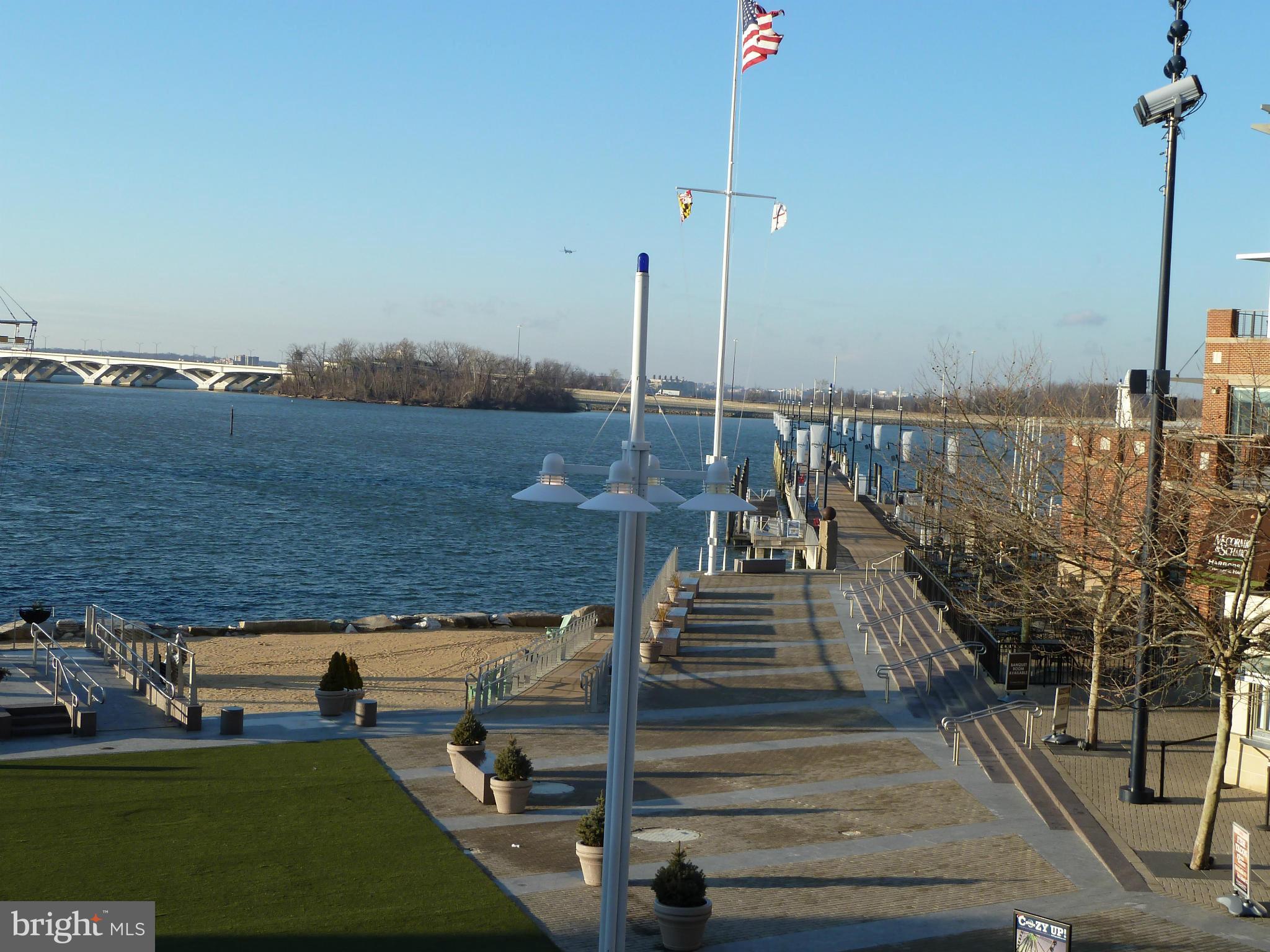 NATIONAL HARBOR - Residential