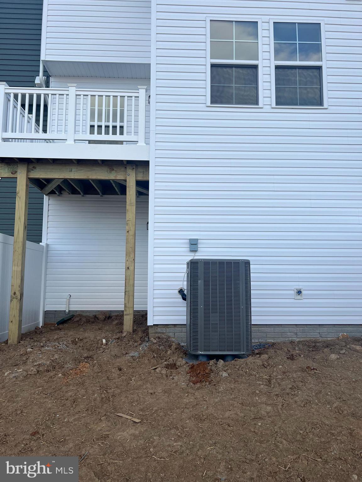 OVERLOOK AT RIVERSIDE TOWNHOMES - Residential Lease