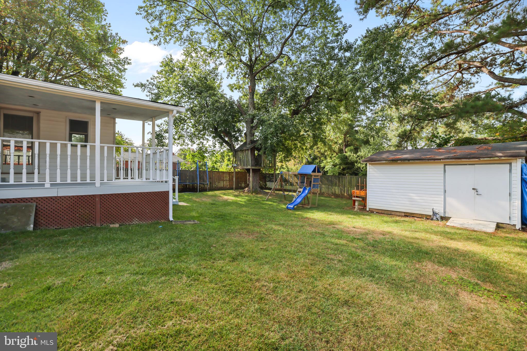 BURNT MILLS KNOLLS - Residential Lease