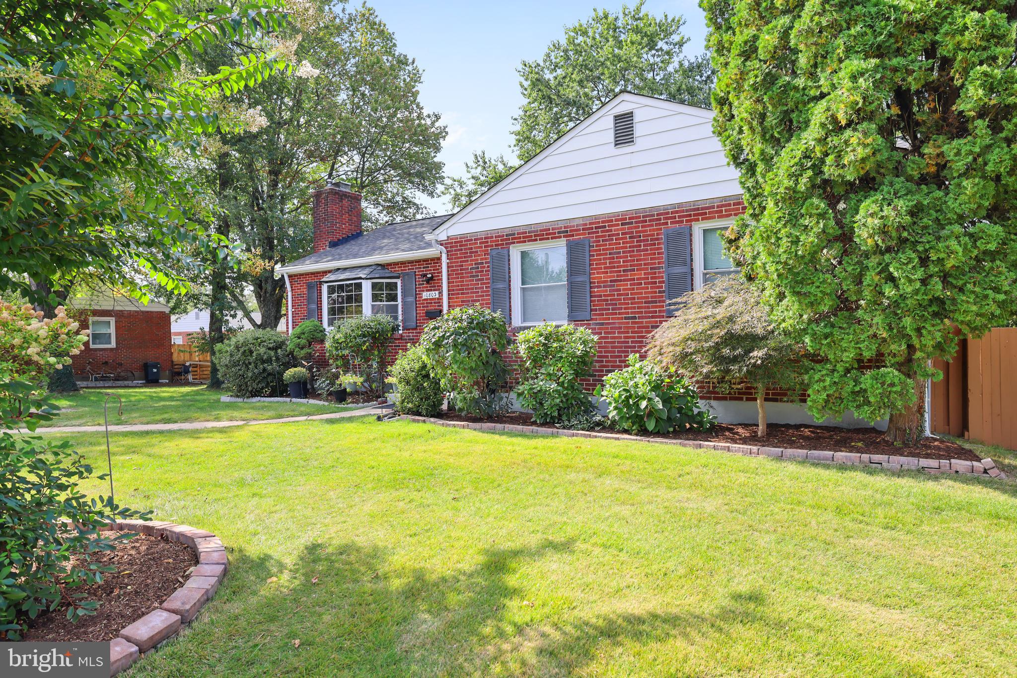 BURNT MILLS KNOLLS - Residential Lease