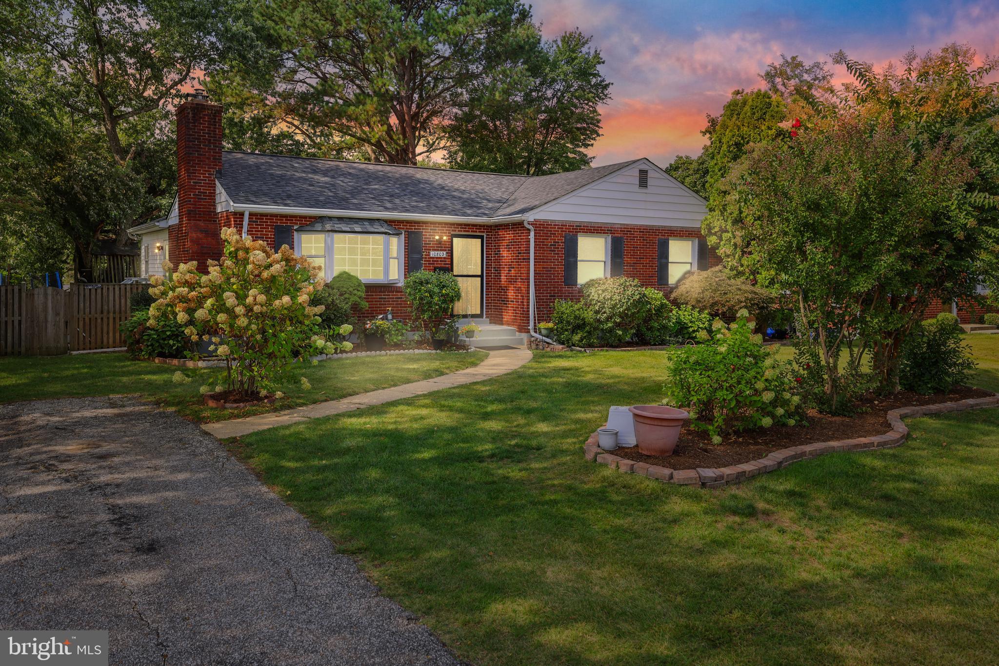 BURNT MILLS KNOLLS - Residential Lease