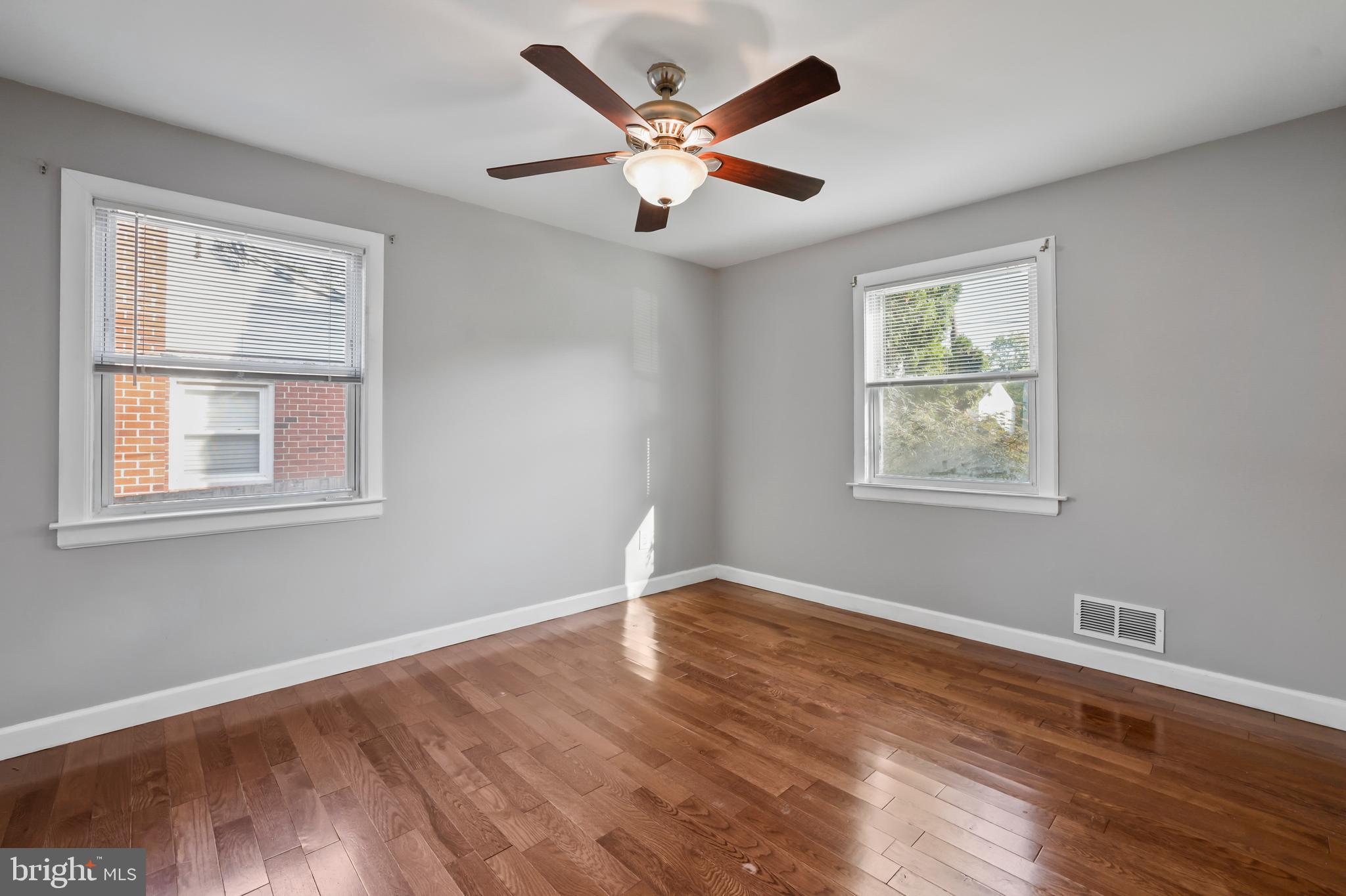 BURNT MILLS KNOLLS - Residential Lease