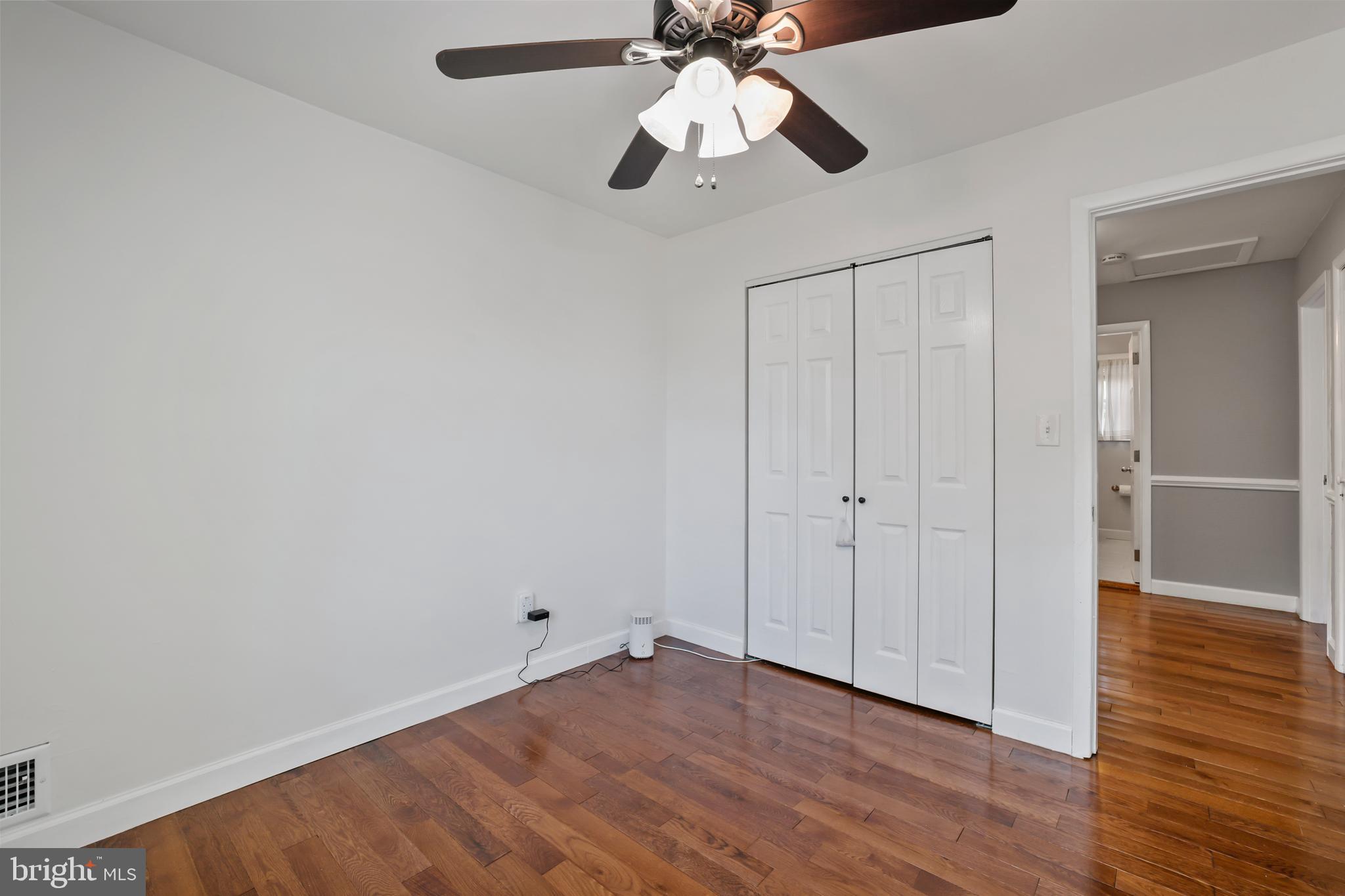 BURNT MILLS KNOLLS - Residential Lease