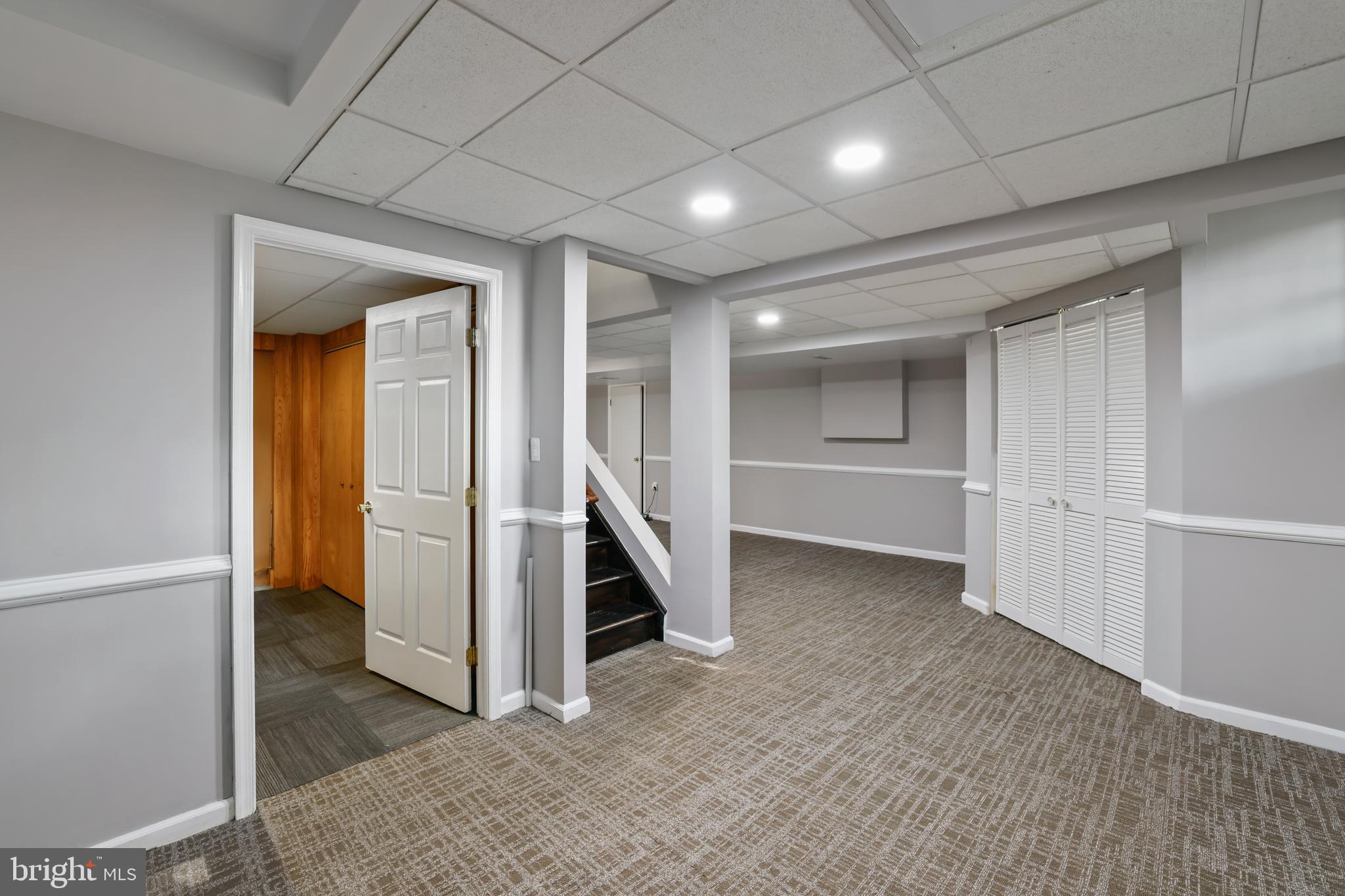 BURNT MILLS KNOLLS - Residential Lease